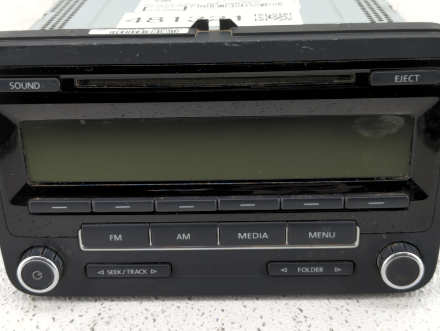 2011-2014 Volkswagen Jetta Am Fm Cd Player Radio Receiver - Oemusedautoparts1.com