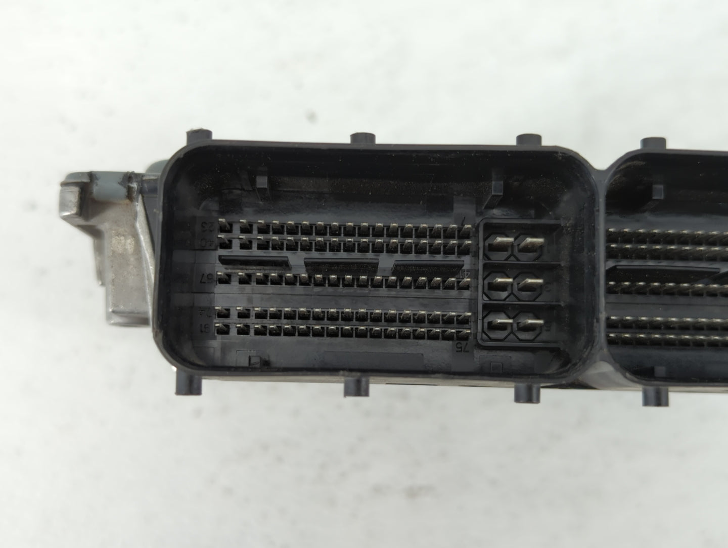 2014 Volkswagen Jetta PCM Engine Control Computer ECU ECM PCU OEM P/N:06K 907 425 06K 906 070 C, 06K 906 070 F Fits OEM Used