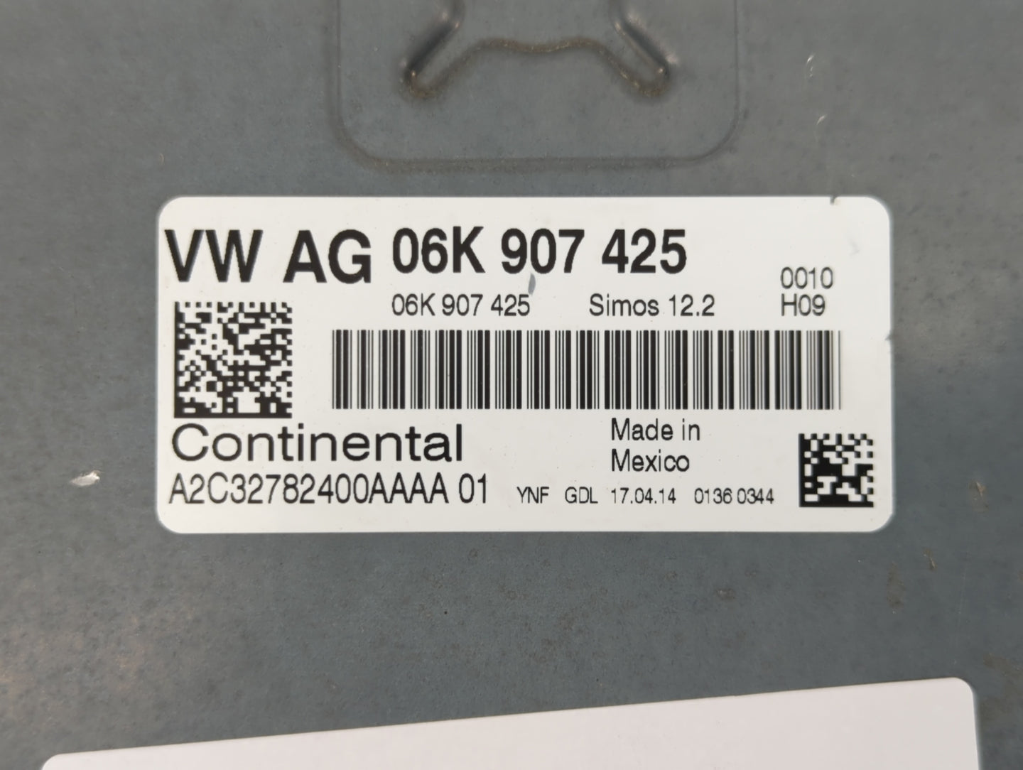 2014 Volkswagen Jetta PCM Engine Control Computer ECU ECM PCU OEM P/N:06K 907 425 06K 906 070 C, 06K 906 070 F Fits OEM Used