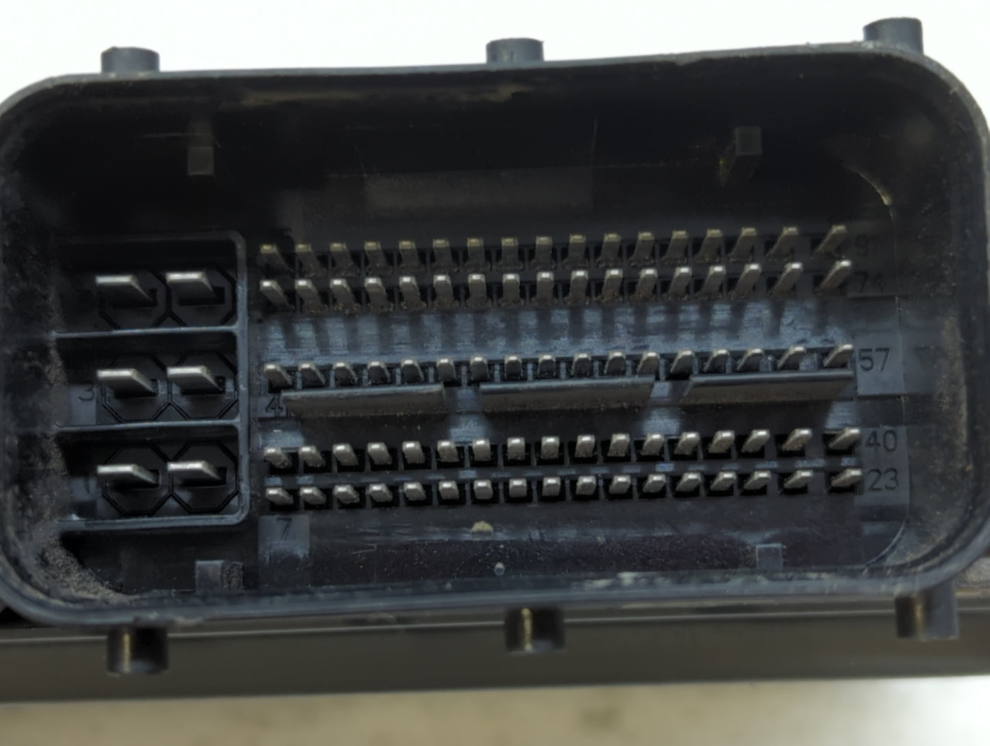 2014 Volkswagen Jetta PCM Engine Control Computer ECU ECM PCU OEM P/N:06K 907 425 06K 906 070 C, 06K 906 070 F Fits OEM Used