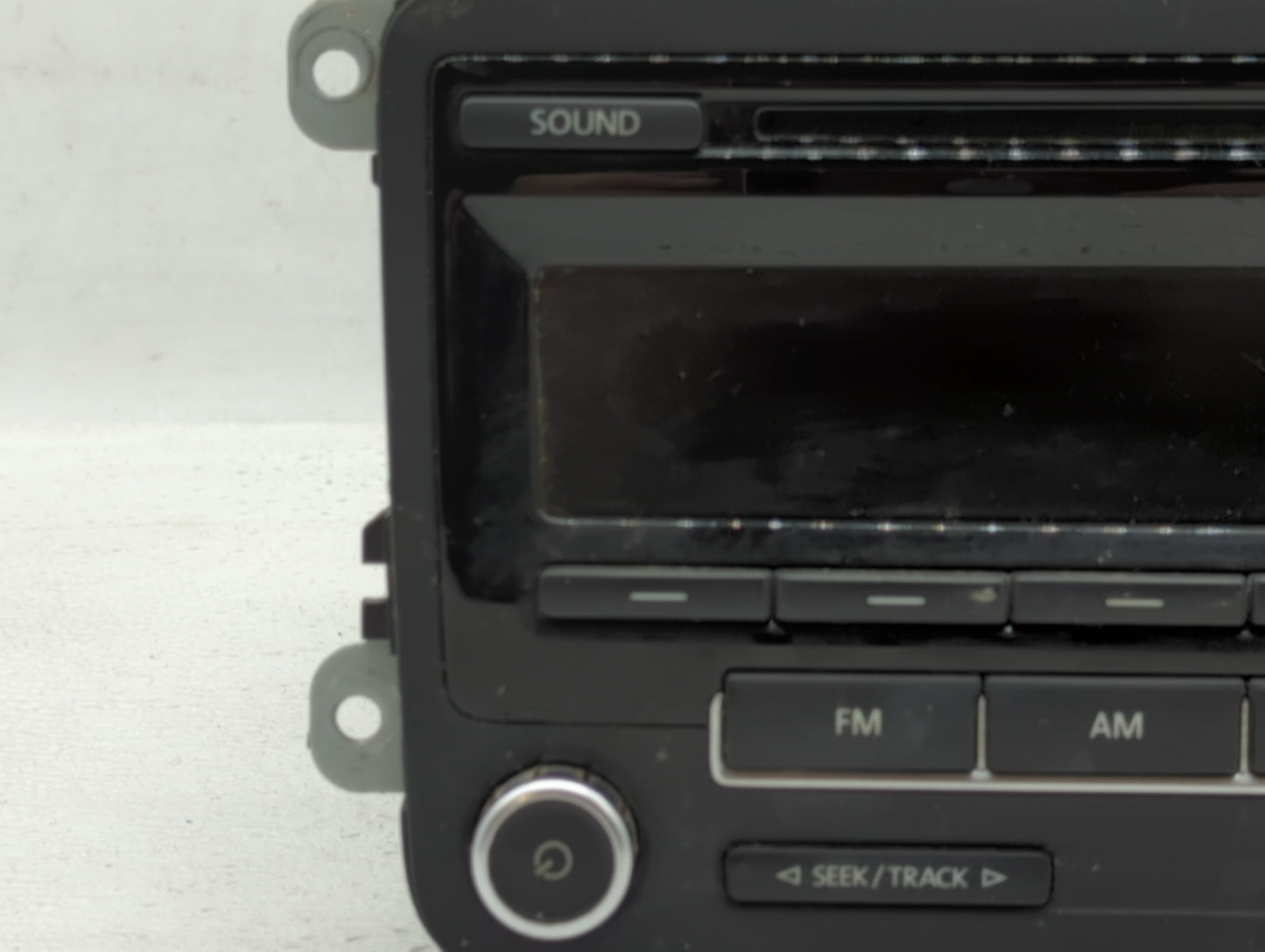 2012-2017 Volkswagen Jetta Am Fm Cd Player Radio Receiver - Oemusedautoparts1.com