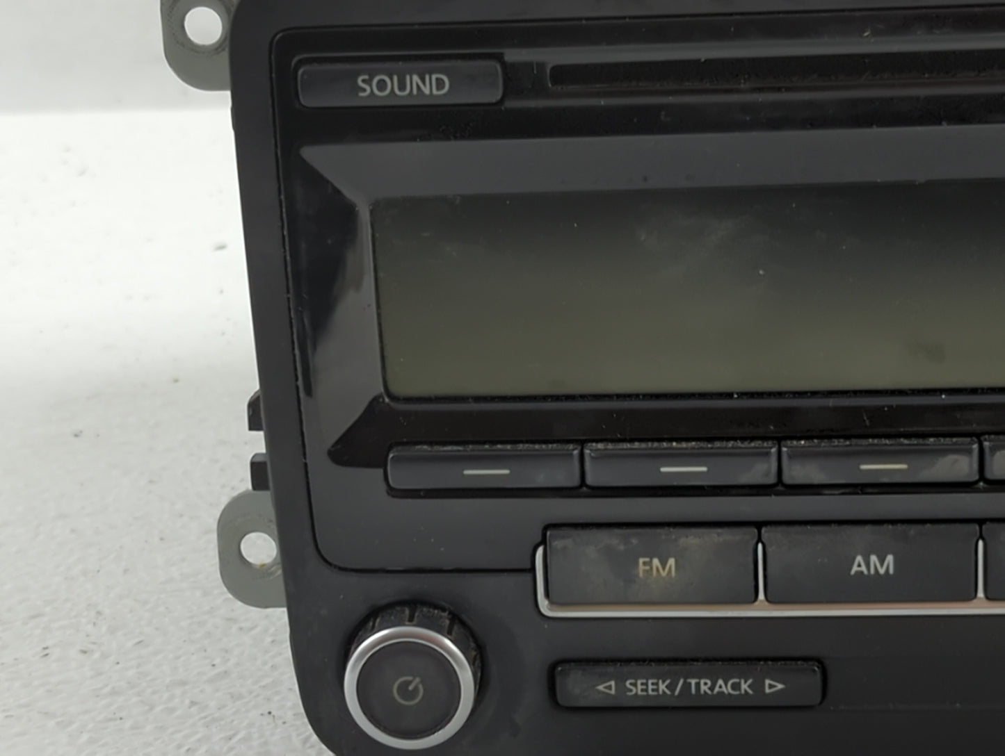 2011-2014 Volkswagen Jetta Am Fm Cd Player Radio Receiver - Oemusedautoparts1.com