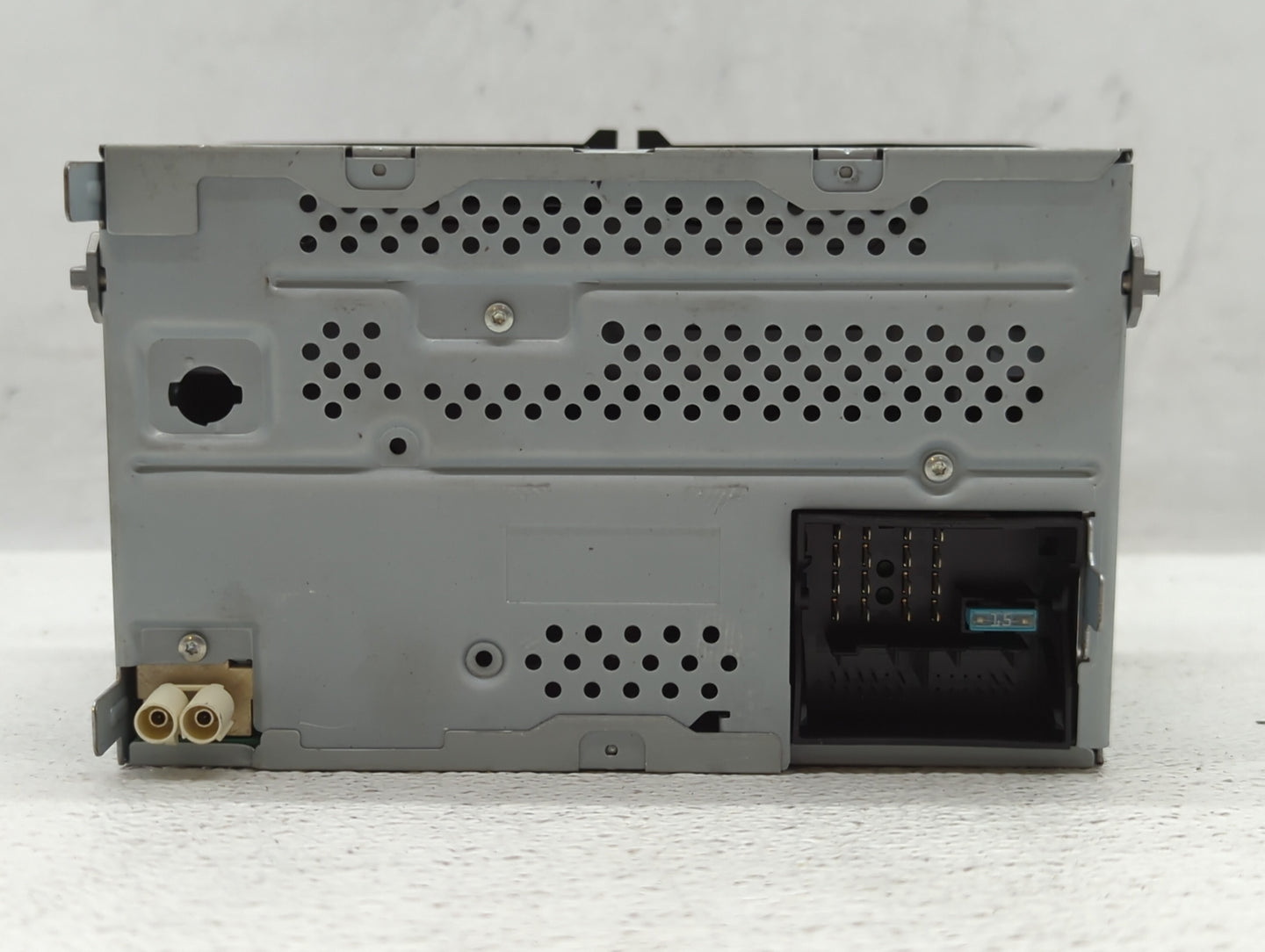 2011-2014 Volkswagen Jetta Am Fm Cd Player Radio Receiver - Oemusedautoparts1.com