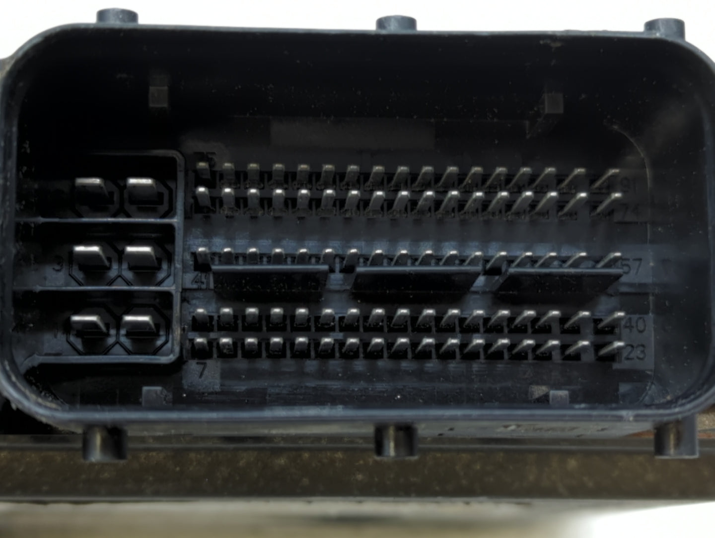 2014 Volkswagen Jetta PCM Engine Control Computer ECU ECM PCU OEM P/N:06K 906 070 F 06K 907 425, 06K 906 070 C Fits OEM Used