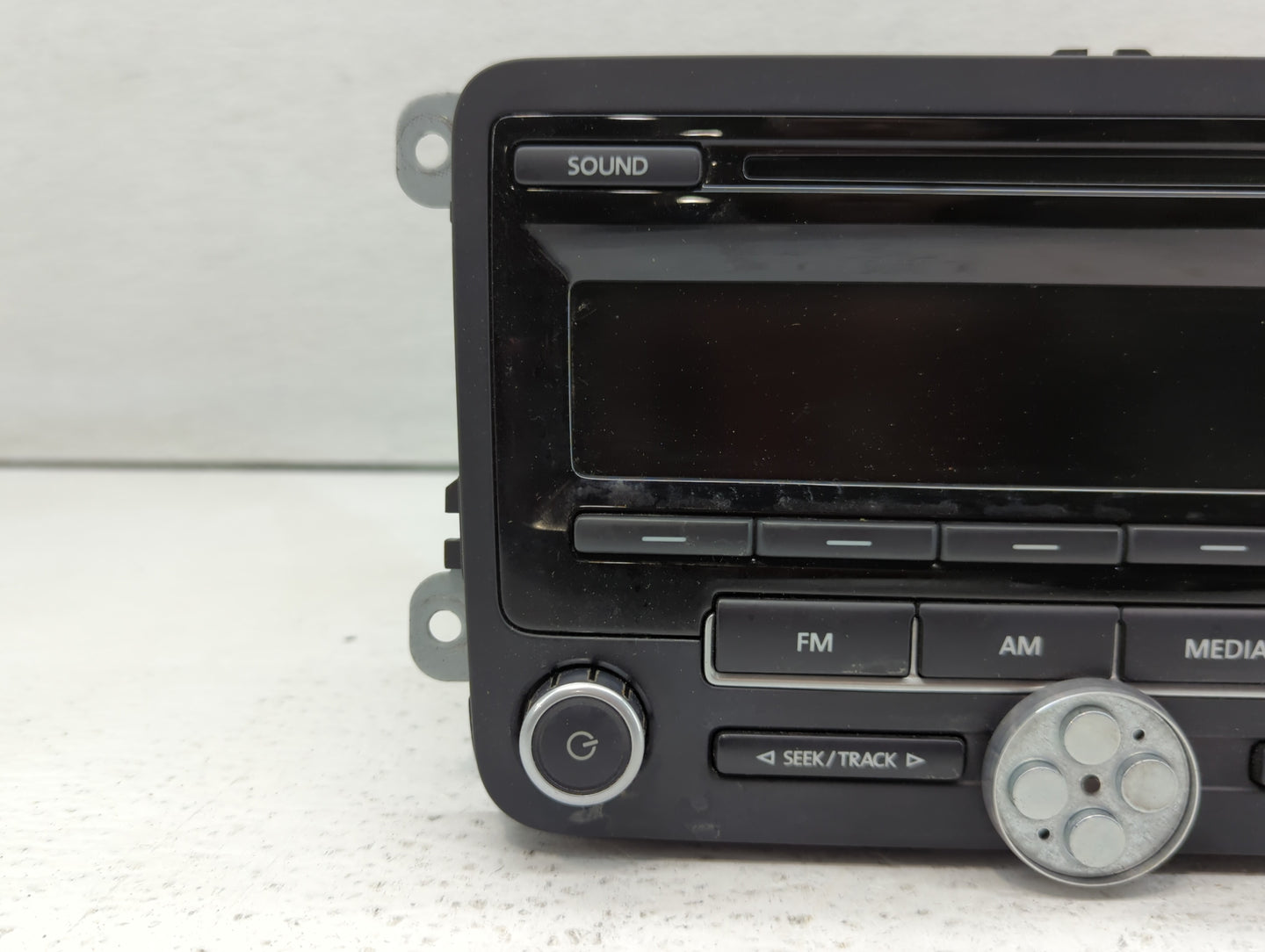 2011-2014 Volkswagen Jetta Radio AM FM Cd Player Receiver Replacement P/N:1K0 035 164 D 1K0 035 180 AE Fits OEM Used Auto Pa