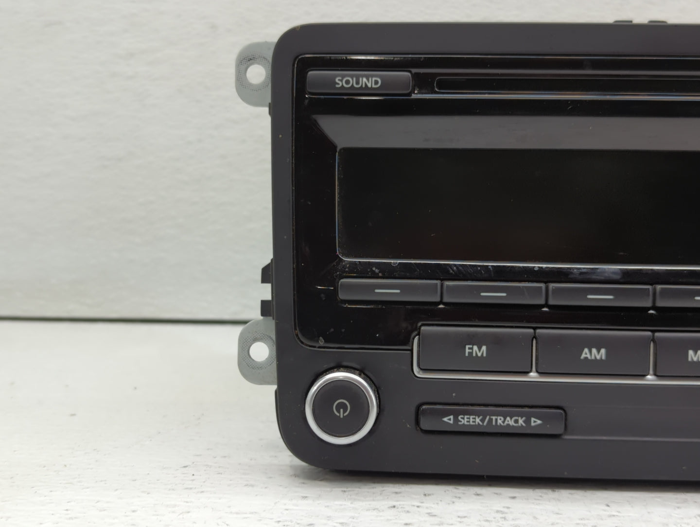 2011-2014 Volkswagen Jetta Radio AM FM Cd Player Receiver Replacement P/N:1K0 035 164 D 1K0 035 180 AE Fits OEM Used Auto Pa