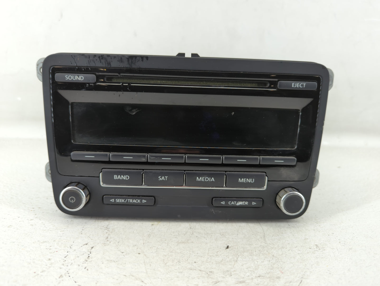2014-2014 Volkswagen Jetta Am Fm Cd Player Radio Receiver - Oemusedautoparts1.com