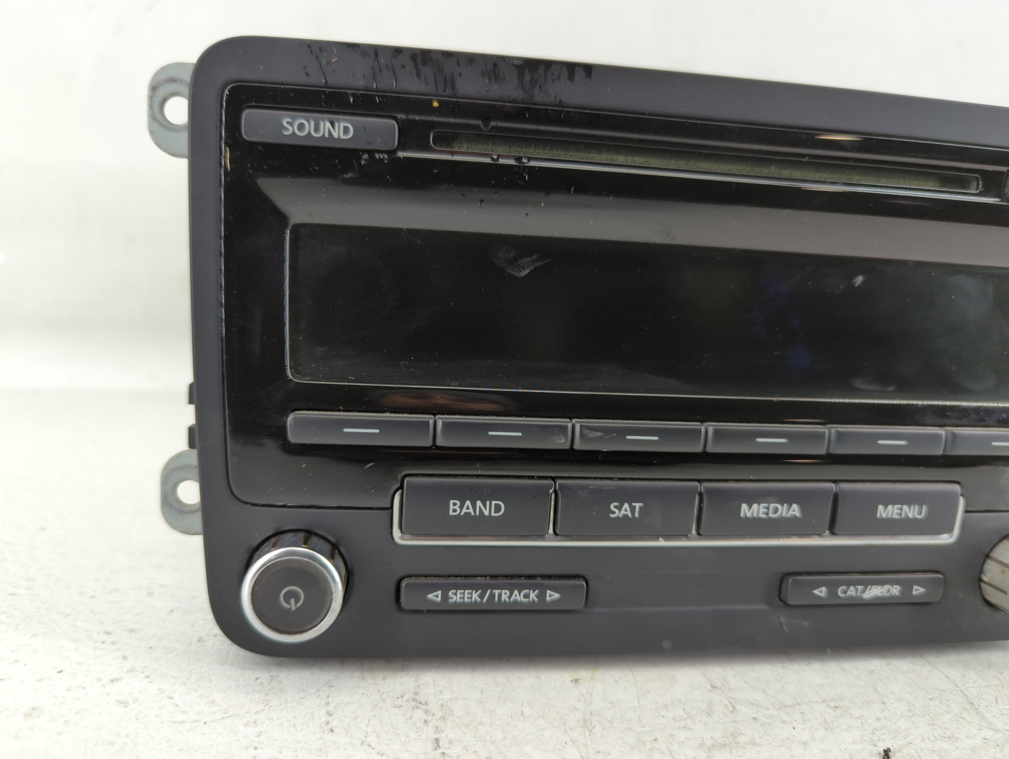 2014-2014 Volkswagen Jetta Am Fm Cd Player Radio Receiver - Oemusedautoparts1.com