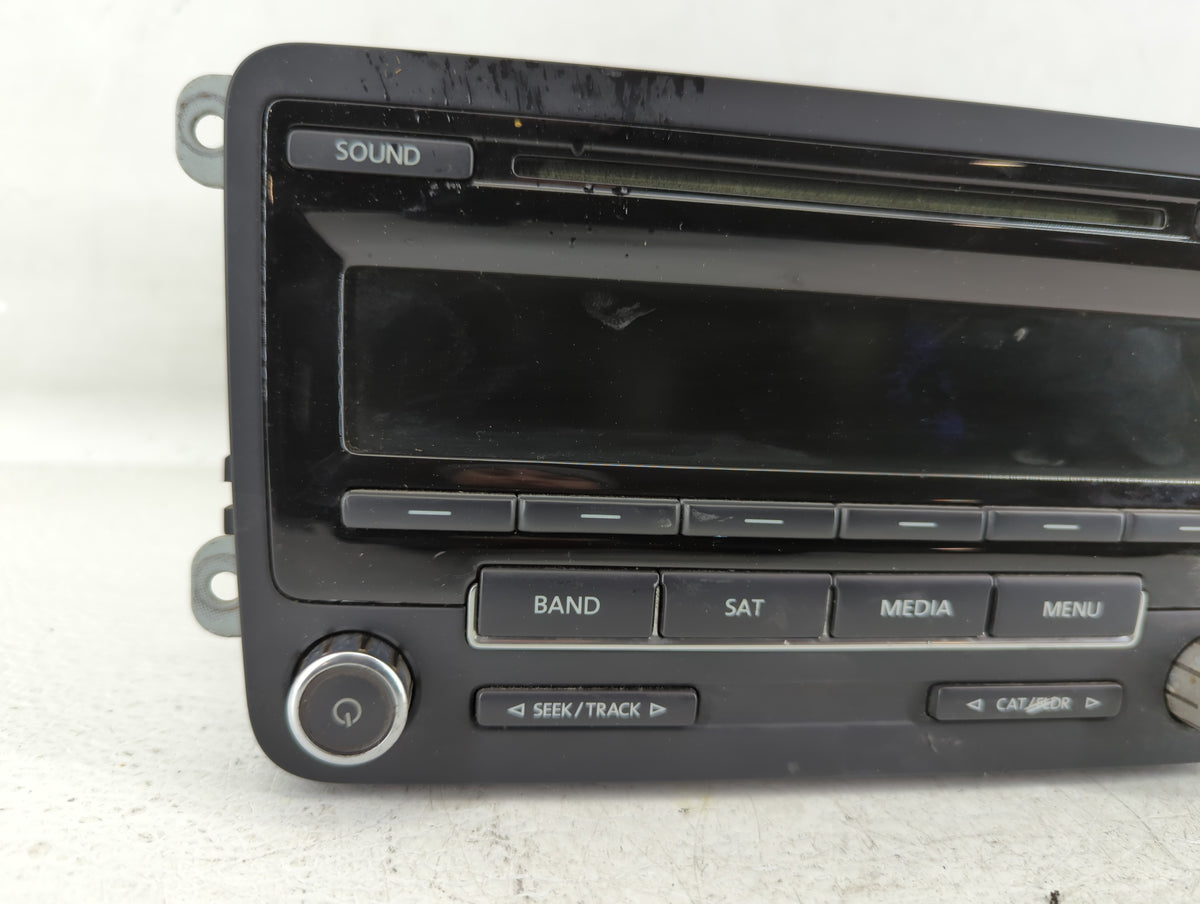 2014-2014 Volkswagen Jetta Am Fm Cd Player Radio Receiver 549266 - Oemusedautoparts1.com