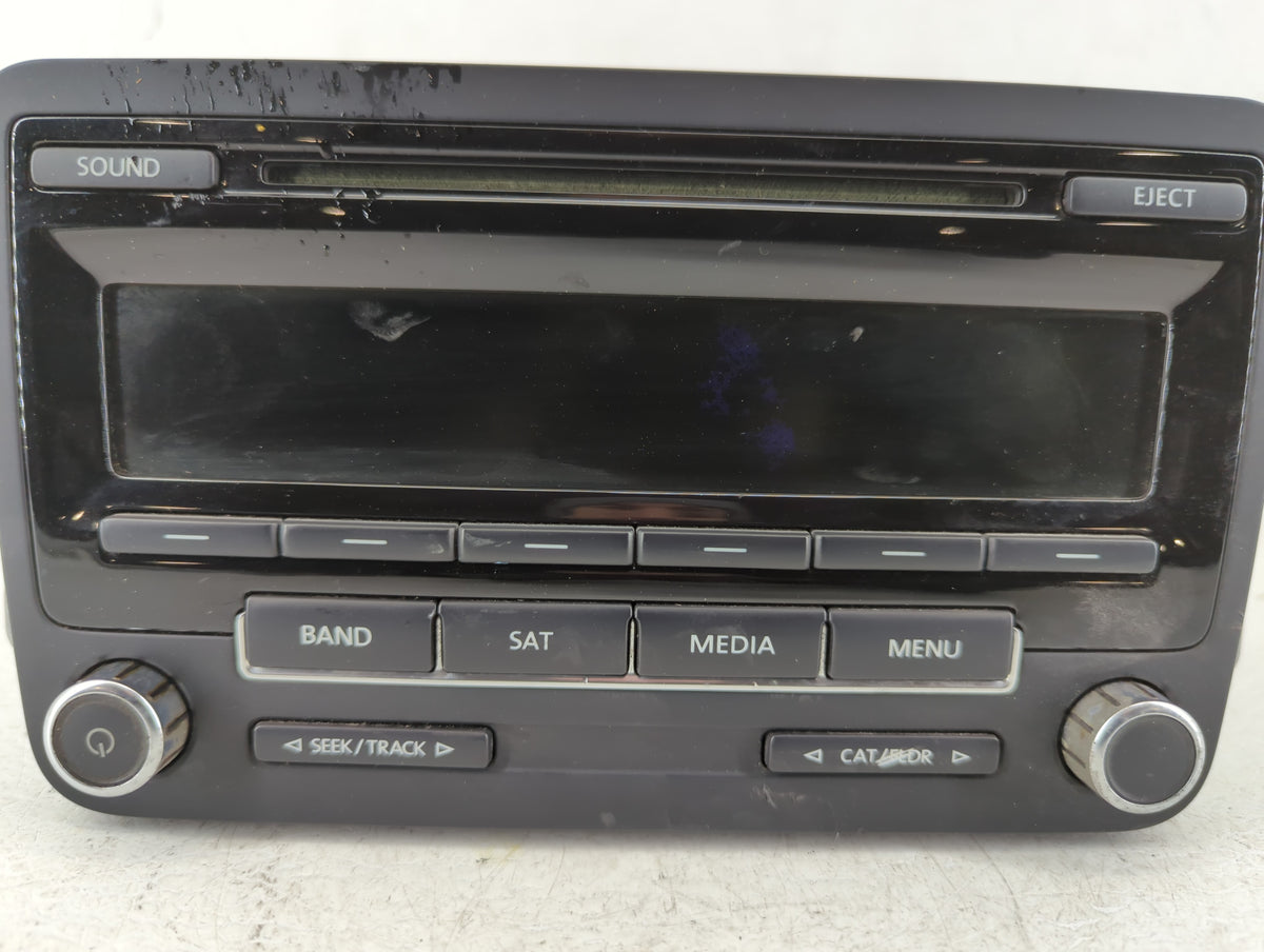 2014-2014 Volkswagen Jetta Am Fm Cd Player Radio Receiver 549266 - Oemusedautoparts1.com