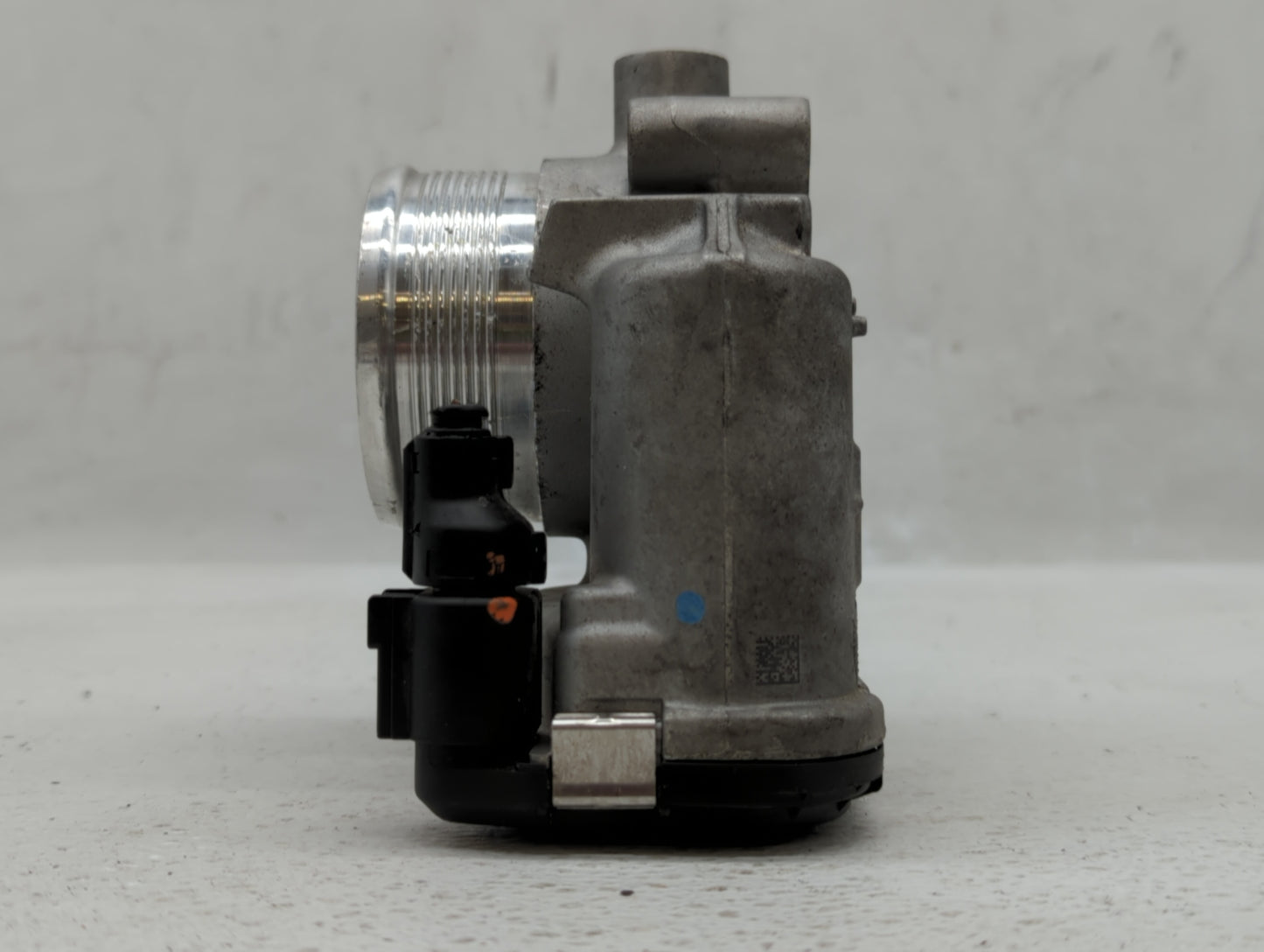 2014-2017 Volkswagen Jetta Throttle Body P/N:06K 133 062 D Fits Fits 2014 2015 2016 2017 OEM Used Auto Parts - Oemusedautopa