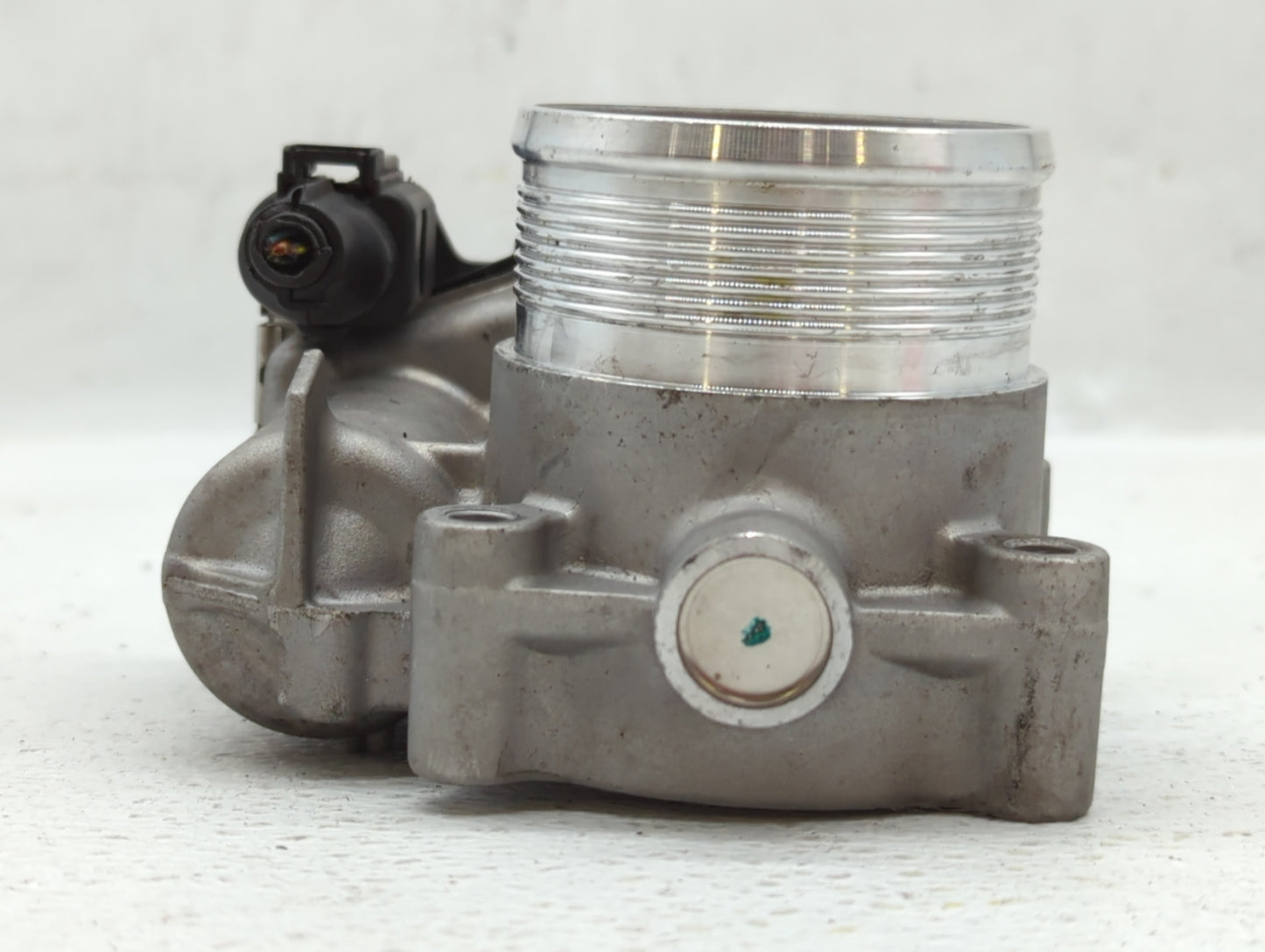 2014-2017 Volkswagen Jetta Throttle Body P/N:06K 133 062 D Fits Fits 2014 2015 2016 2017 OEM Used Auto Parts - Oemusedautopa