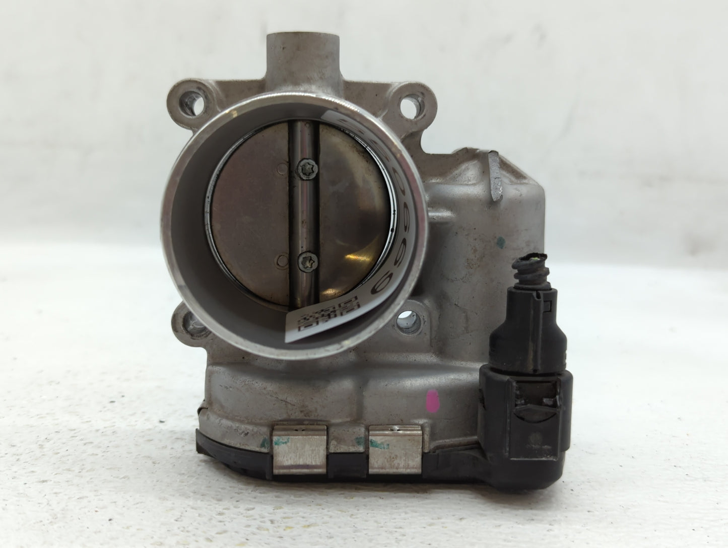 2014-2017 Volkswagen Jetta Throttle Body P/N:06K 133 062 D Fits Fits 2014 2015 2016 2017 OEM Used Auto Parts - Oemusedautopa