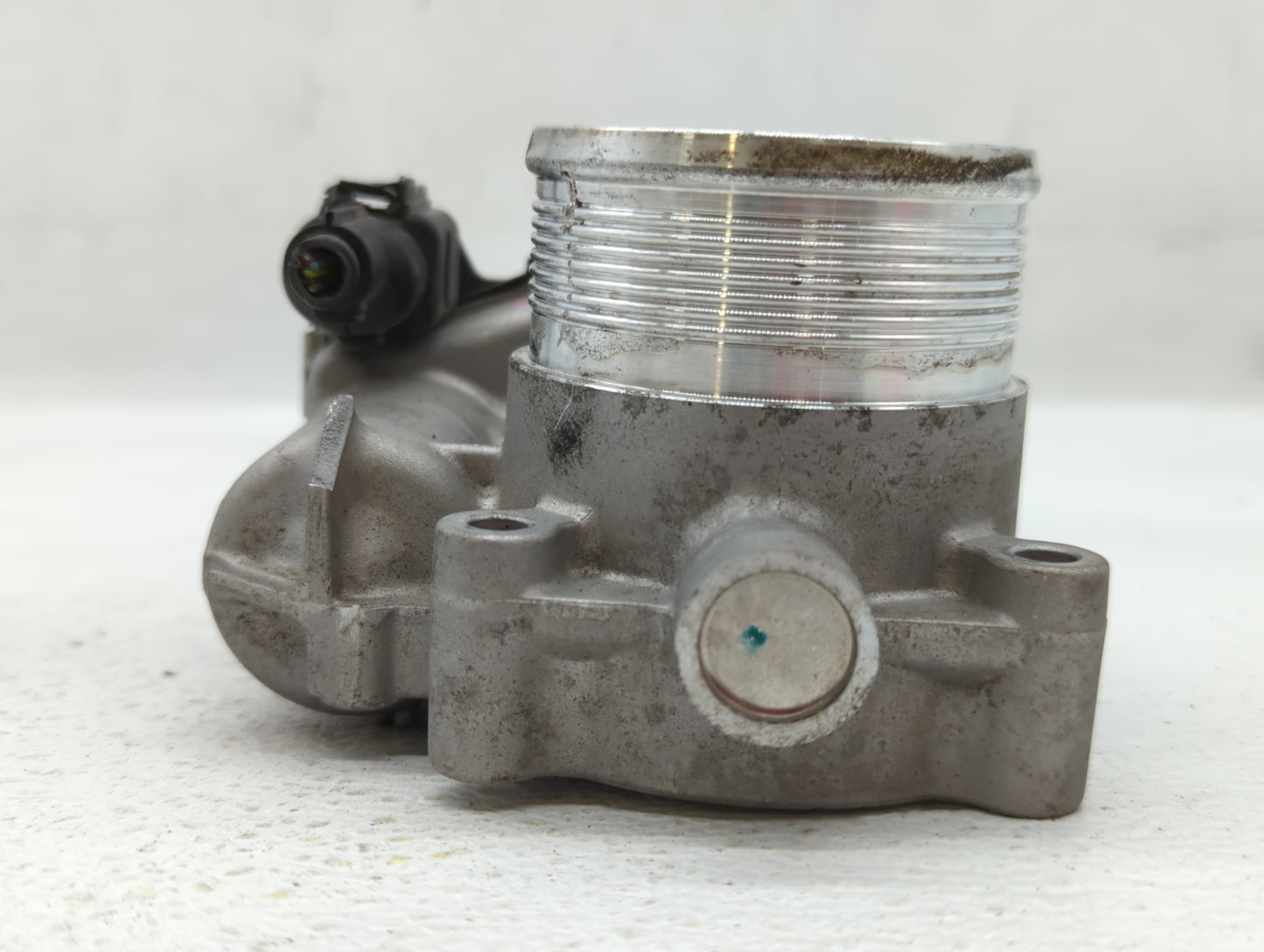 2014-2017 Volkswagen Jetta Throttle Body P/N:06K 133 062 D Fits Fits 2014 2015 2016 2017 OEM Used Auto Parts - Oemusedautopa