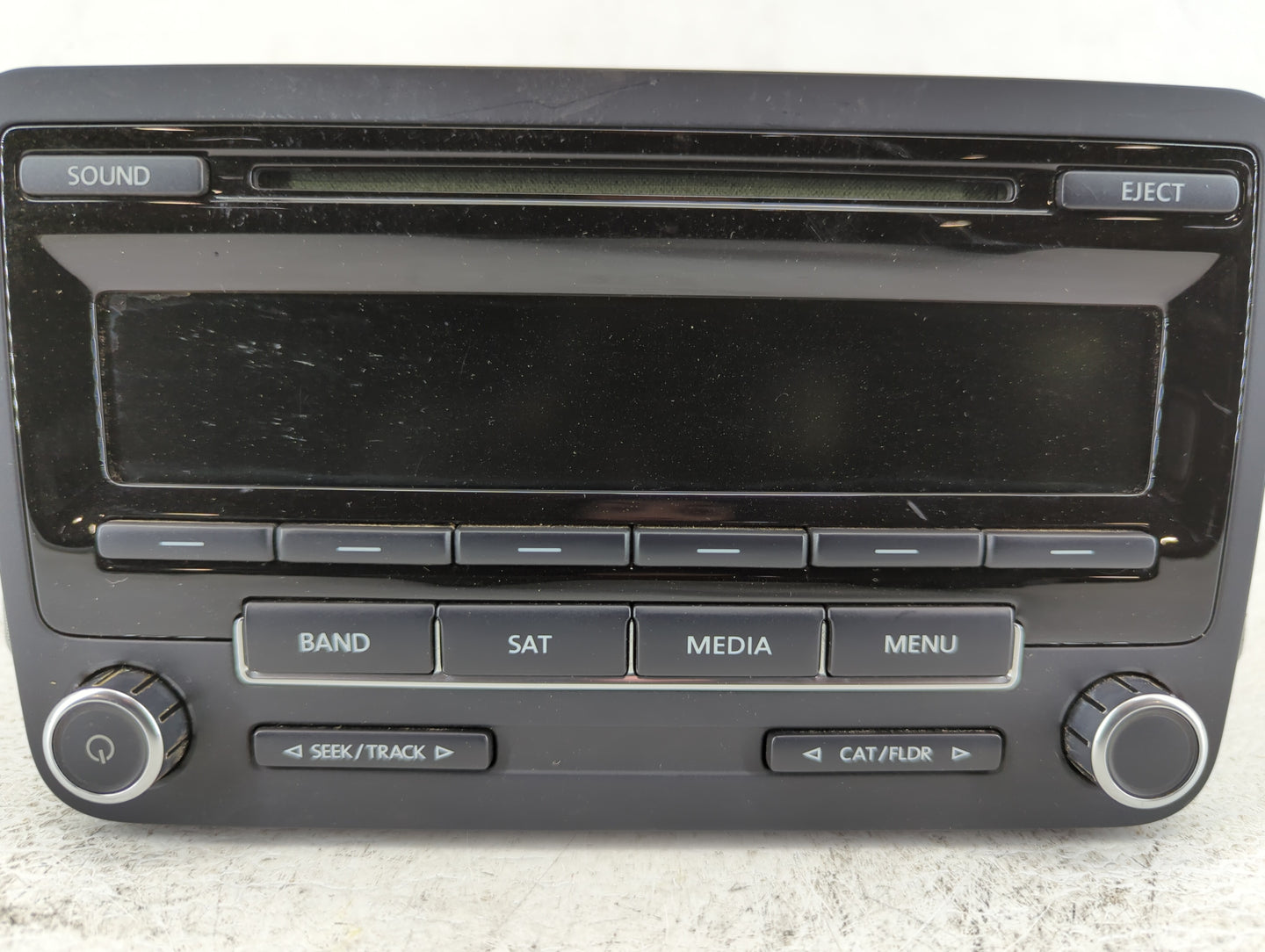 2014-2014 Volkswagen Jetta Am Fm Cd Player Radio Receiver - Oemusedautoparts1.com