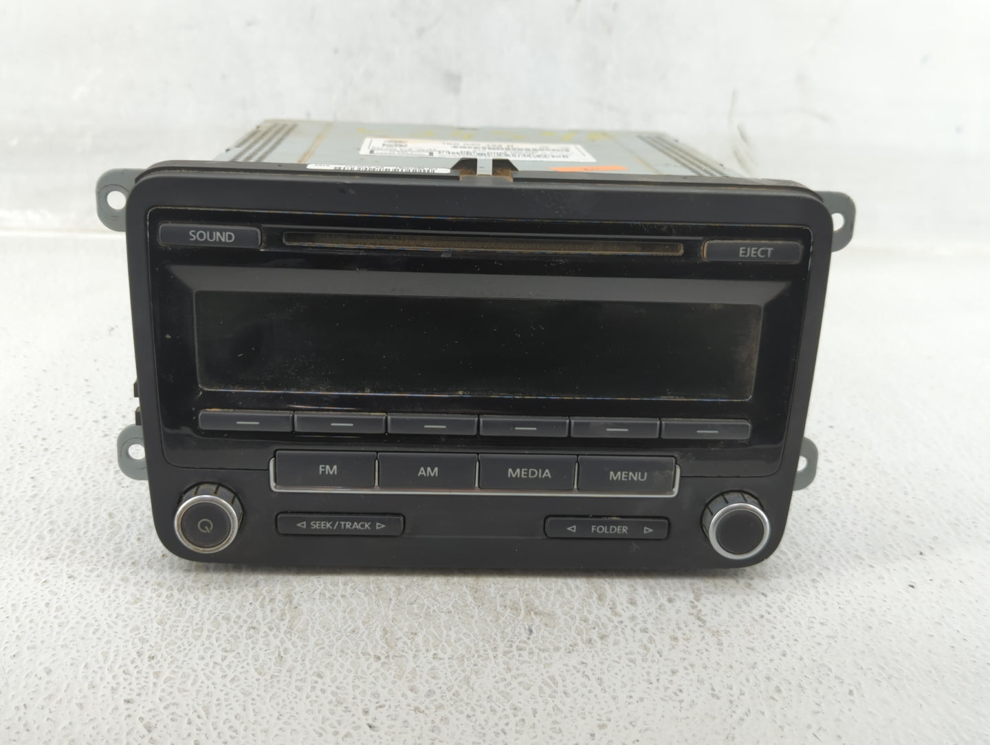 2011-2014 Volkswagen Jetta Am Fm Cd Player Radio Receiver - Oemusedautoparts1.com