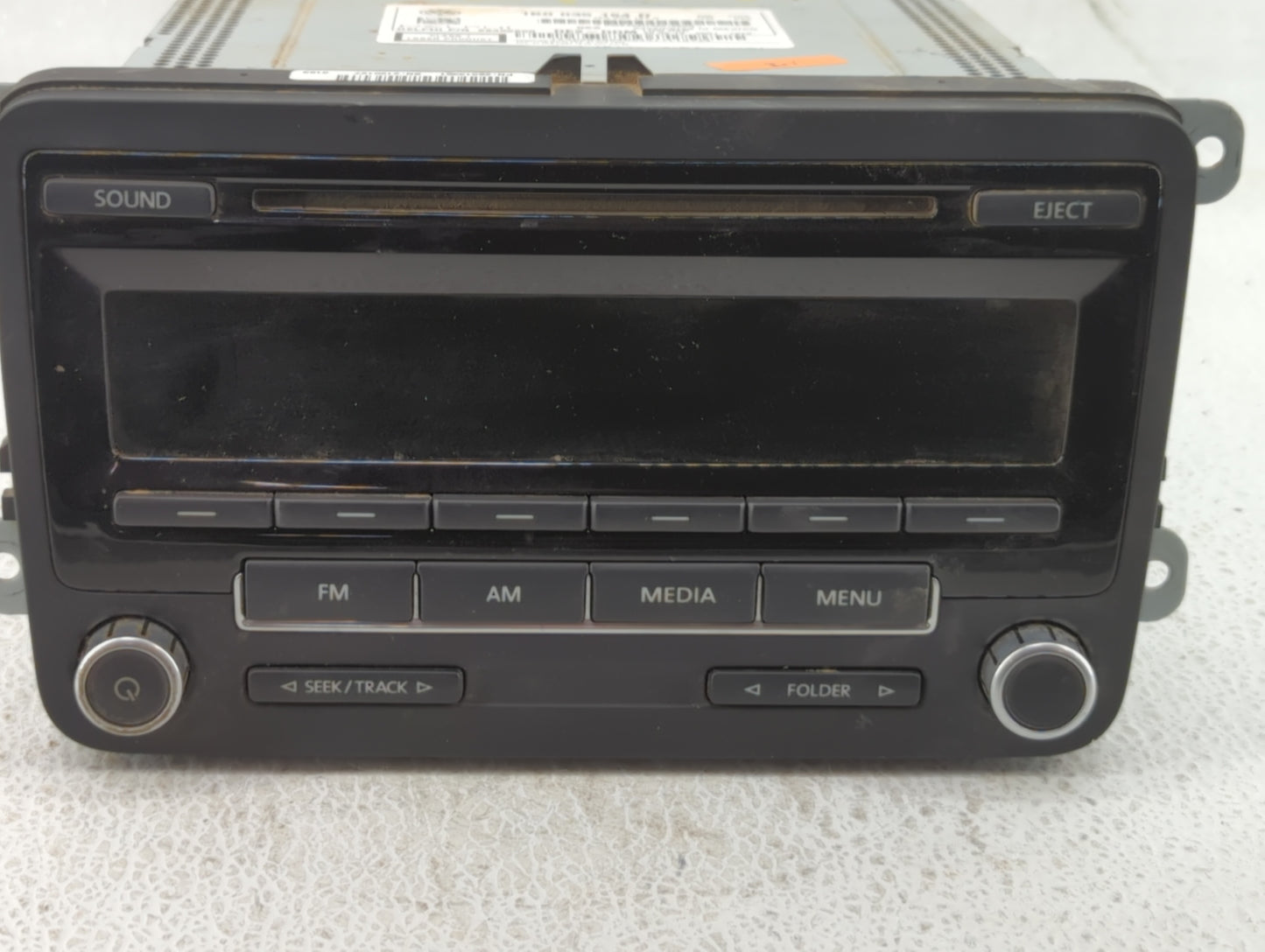 2011-2014 Volkswagen Jetta Am Fm Cd Player Radio Receiver - Oemusedautoparts1.com