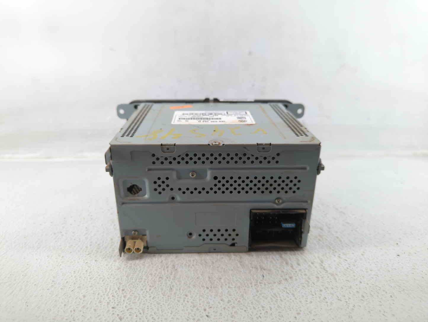 2011-2014 Volkswagen Jetta Am Fm Cd Player Radio Receiver - Oemusedautoparts1.com