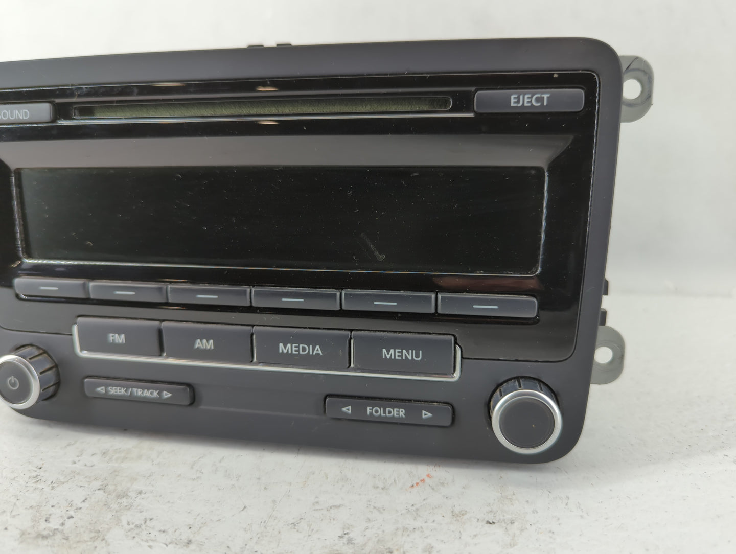 2011-2014 Volkswagen Jetta Am Fm Cd Player Radio Receiver - Oemusedautoparts1.com