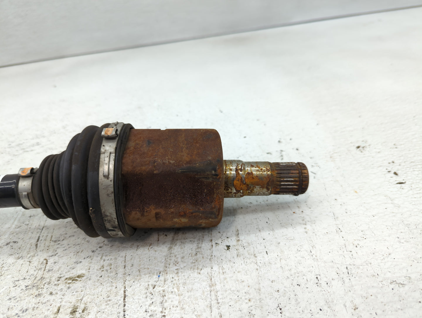 2005-2018 Volkswagen Jetta Axle Shaft Front Driver Cv C/v - Oemusedautoparts1.com