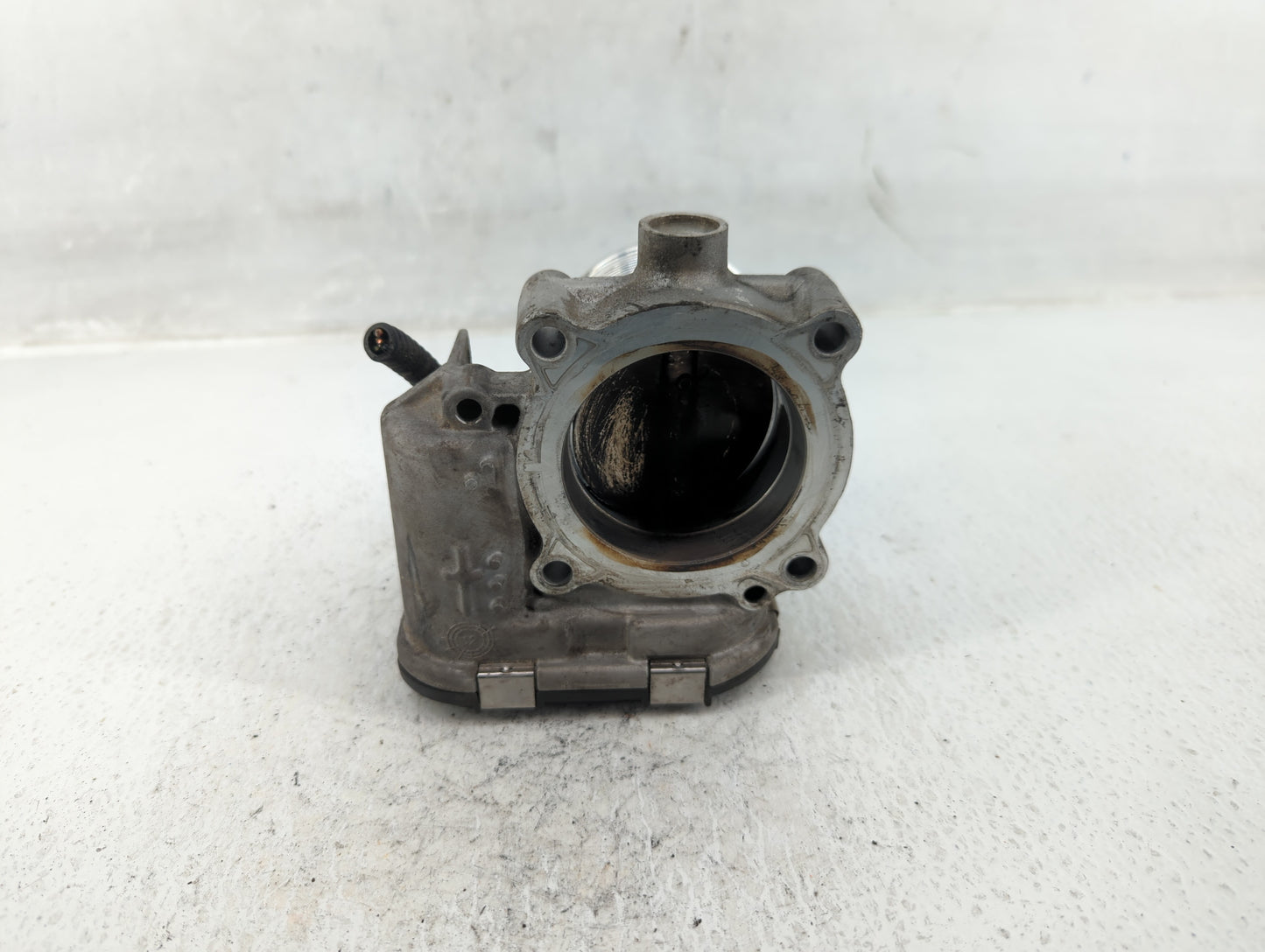 2013-2014 Volkswagen Jetta Throttle Body P/N:06K.133.062C Fits Fits 2013 2014 2015 OEM Used Auto Parts - Oemusedautoparts1.c