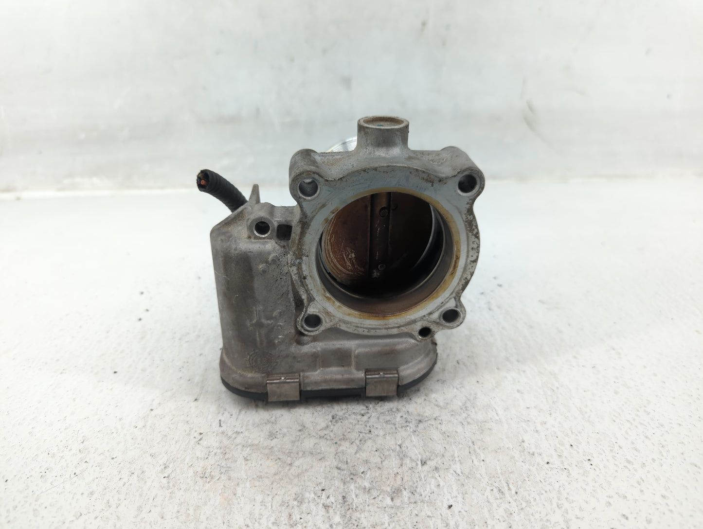 2014-2017 Volkswagen Jetta Throttle Body P/N:06K 133 062 D Fits Fits 2014 2015 2016 2017 OEM Used Auto Parts - Oemusedautopa