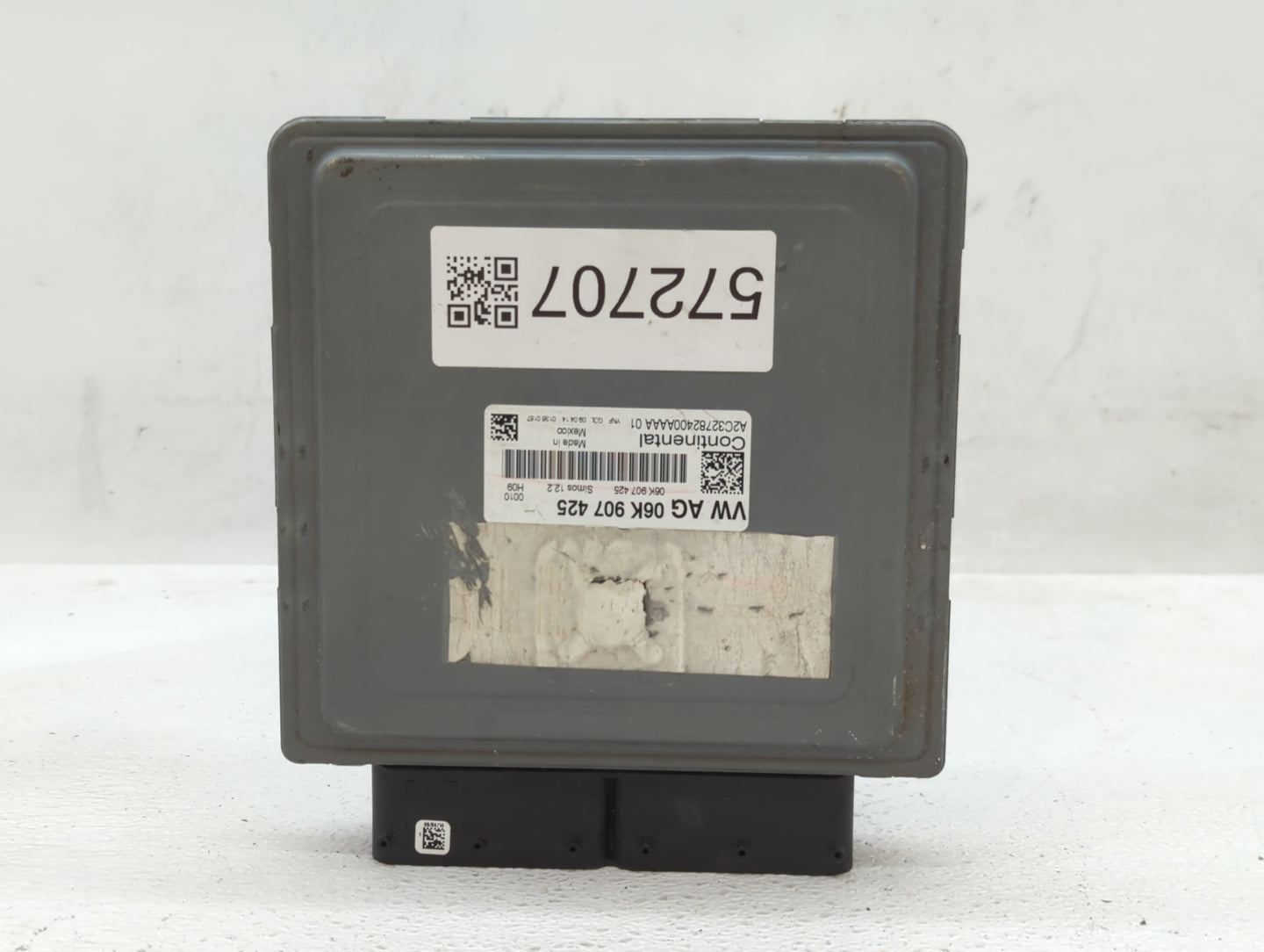 2014 Volkswagen Jetta PCM Engine Control Computer ECU ECM PCU OEM P/N:06K 907 425 Fits OEM Used Auto Parts - Oemusedautopart