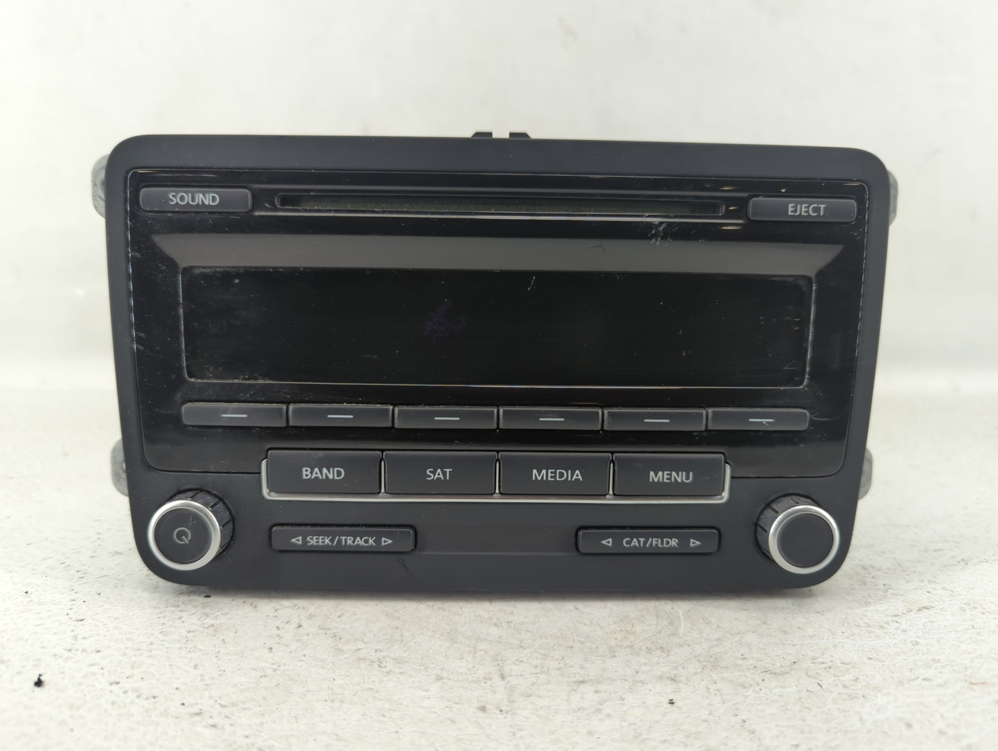 2011-2014 Volkswagen Jetta Am Fm Cd Player Radio Receiver - Oemusedautoparts1.com