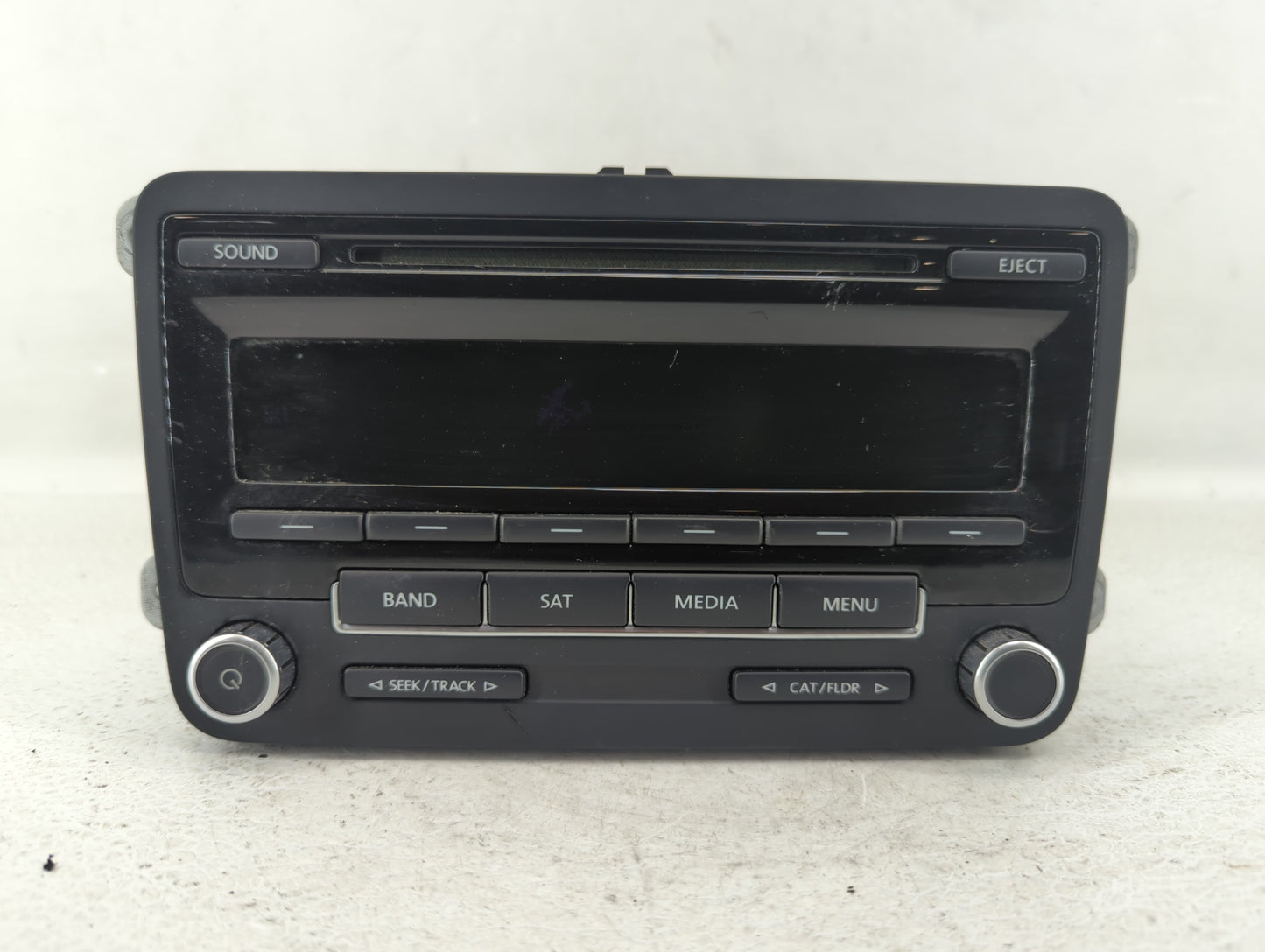 2011-2014 Volkswagen Jetta Am Fm Cd Player Radio Receiver - Oemusedautoparts1.com