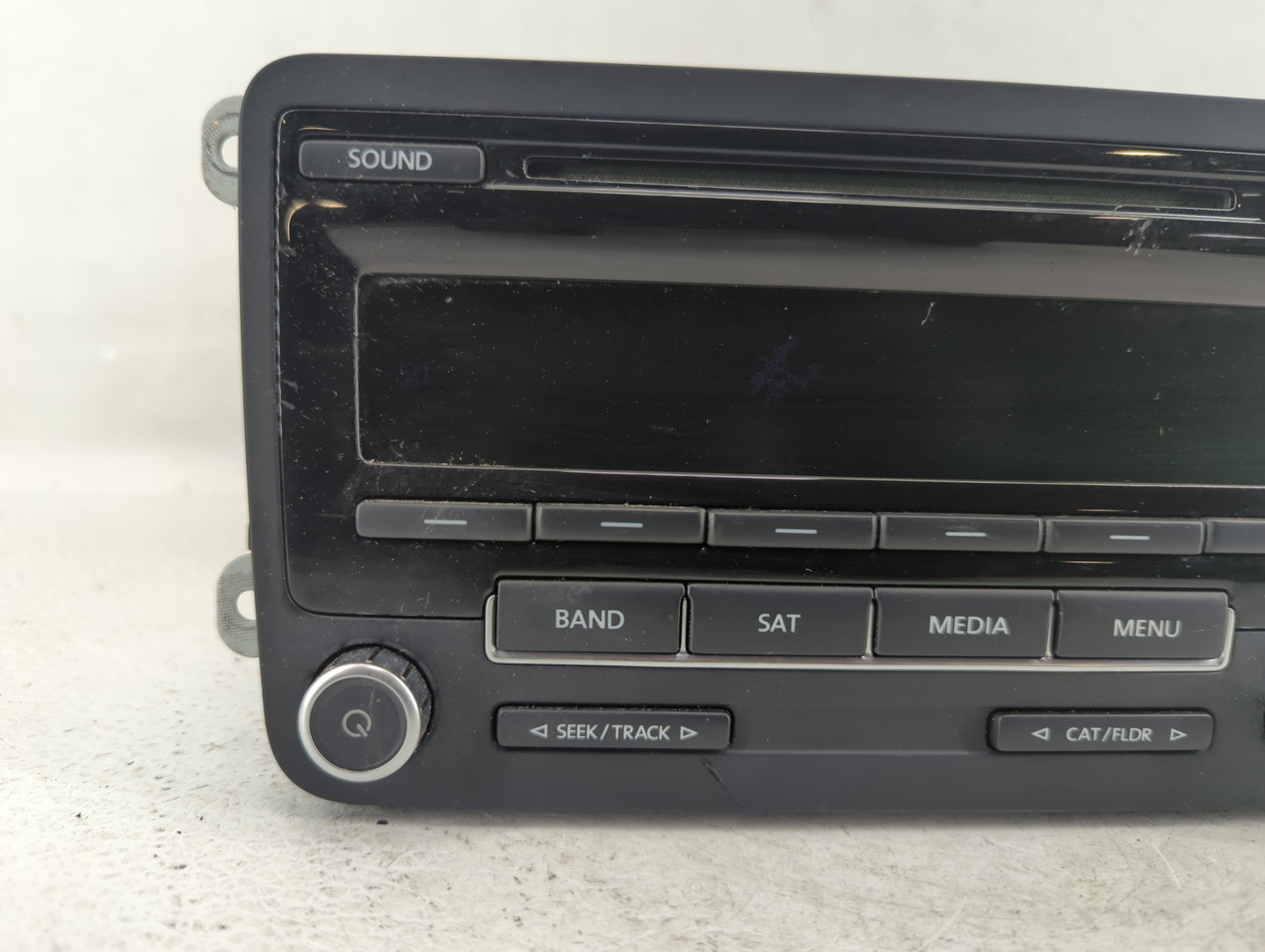 2011-2014 Volkswagen Jetta Am Fm Cd Player Radio Receiver - Oemusedautoparts1.com