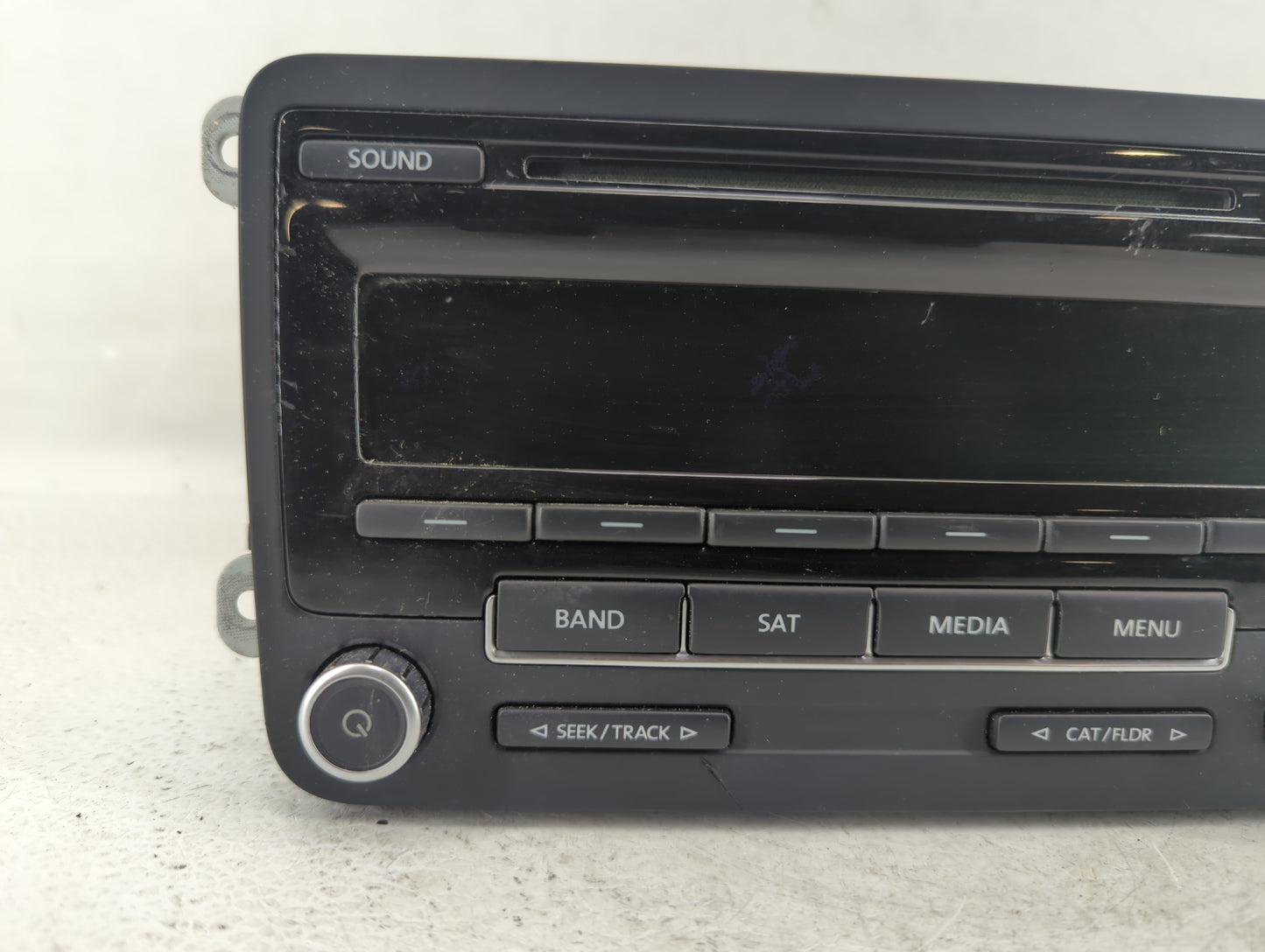 2011-2014 Volkswagen Jetta Am Fm Cd Player Radio Receiver - Oemusedautoparts1.com