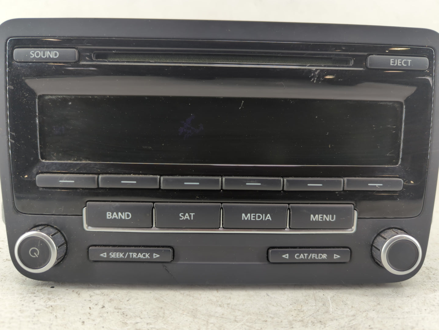 2011-2014 Volkswagen Jetta Am Fm Cd Player Radio Receiver - Oemusedautoparts1.com