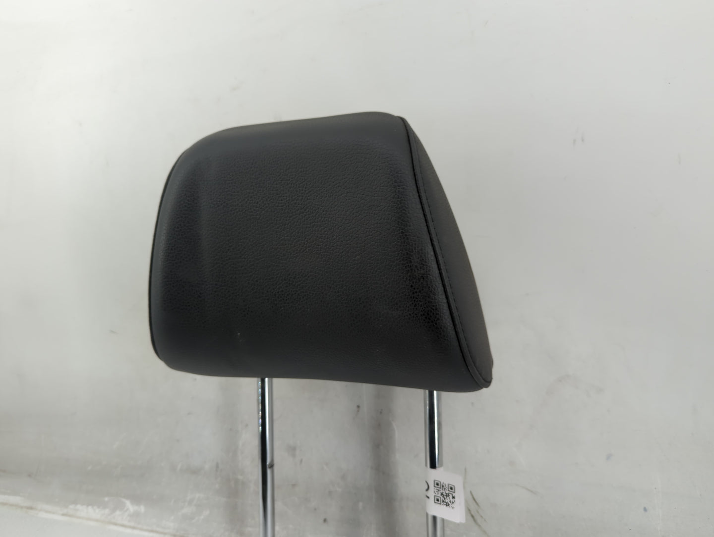 2014 Volkswagen Jetta Headrest Head Rest Front Driver Passenger Seat Fits OEM Used Auto Parts - Oemusedautoparts1.com