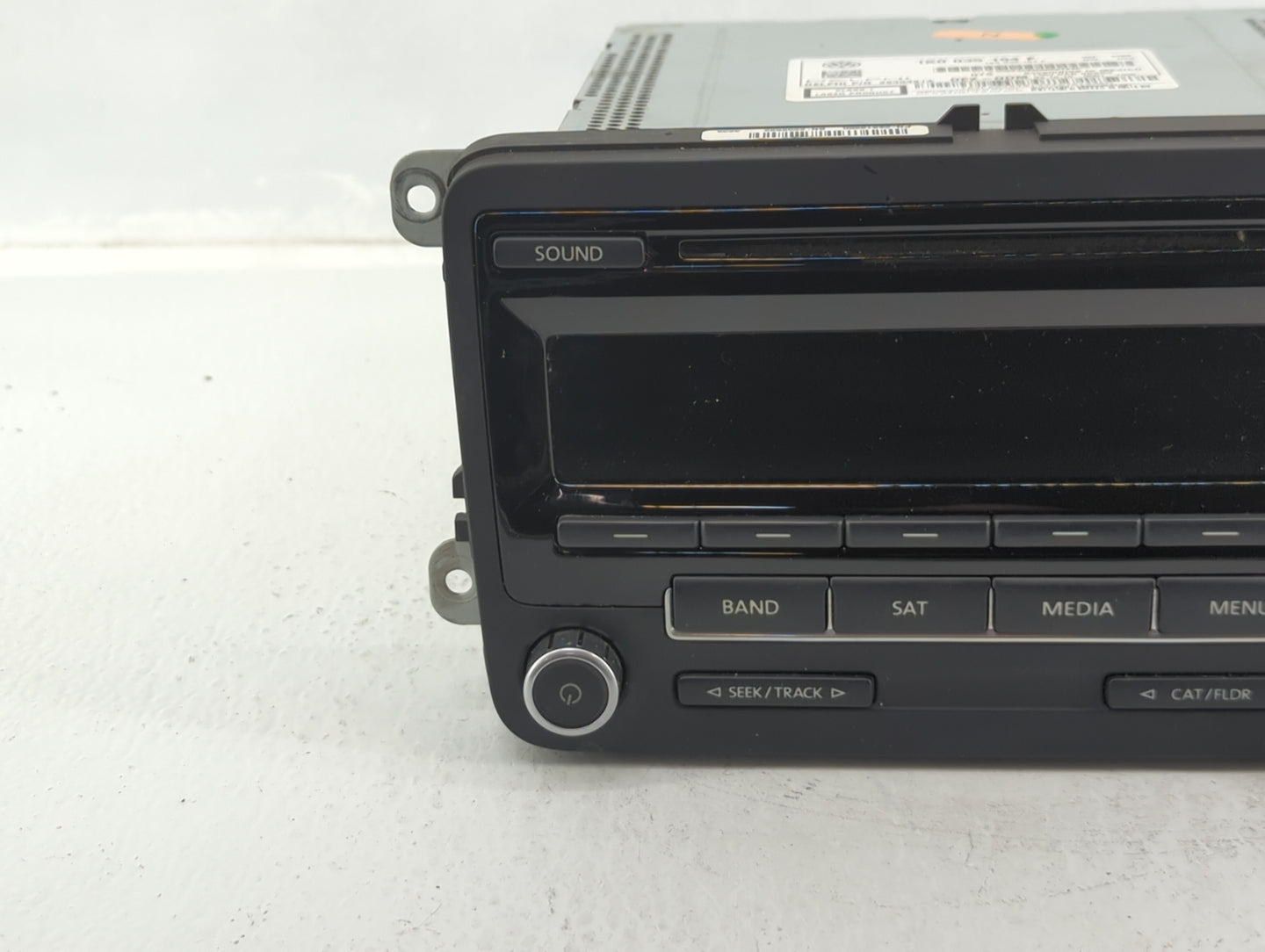2014-2014 Volkswagen Jetta Am Fm Cd Player Radio Receiver - Oemusedautoparts1.com