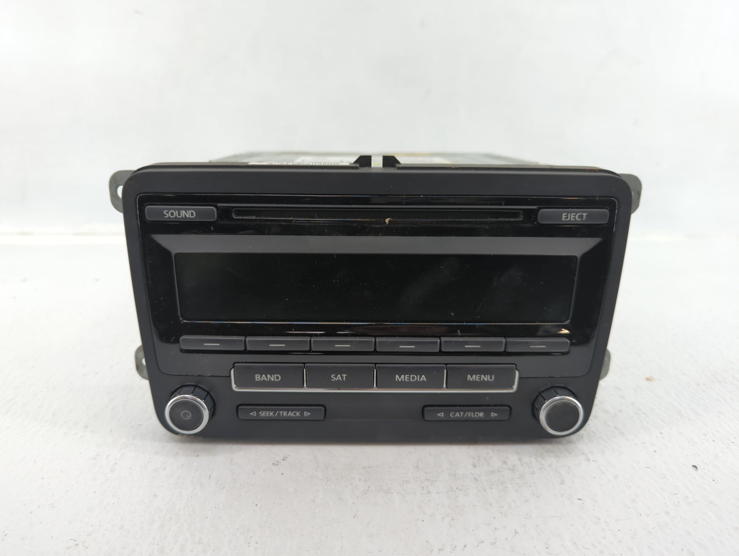 2014-2014 Volkswagen Jetta Am Fm Cd Player Radio Receiver - Oemusedautoparts1.com