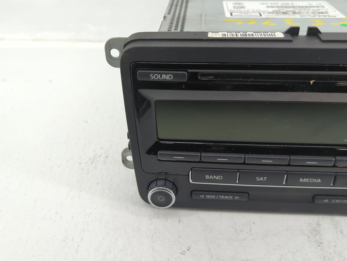 2014-2014 Volkswagen Jetta Am Fm Cd Player Radio Receiver 583597 - Oemusedautoparts1.com