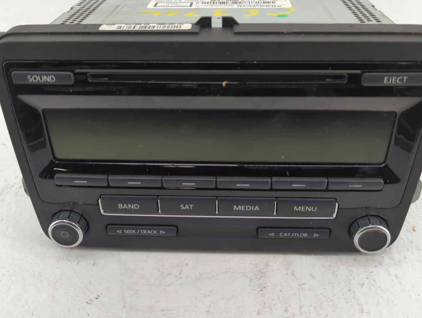 2014-2014 Volkswagen Jetta Am Fm Cd Player Radio Receiver - Oemusedautoparts1.com
