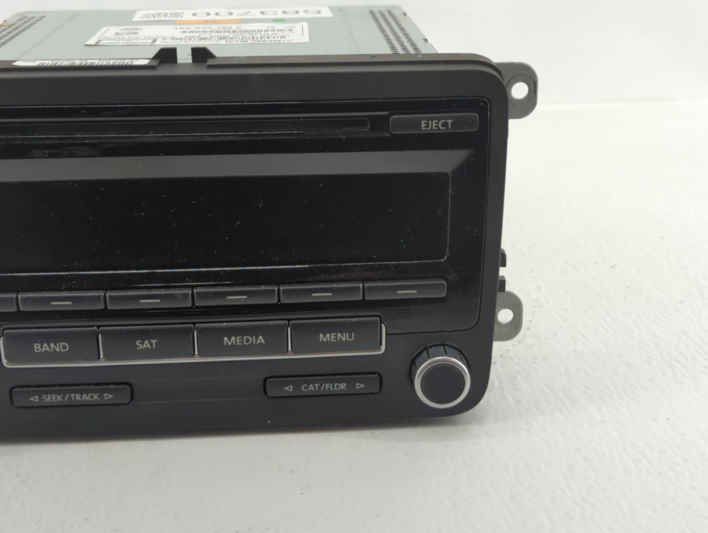 2014-2014 Volkswagen Jetta Am Fm Cd Player Radio Receiver - Oemusedautoparts1.com