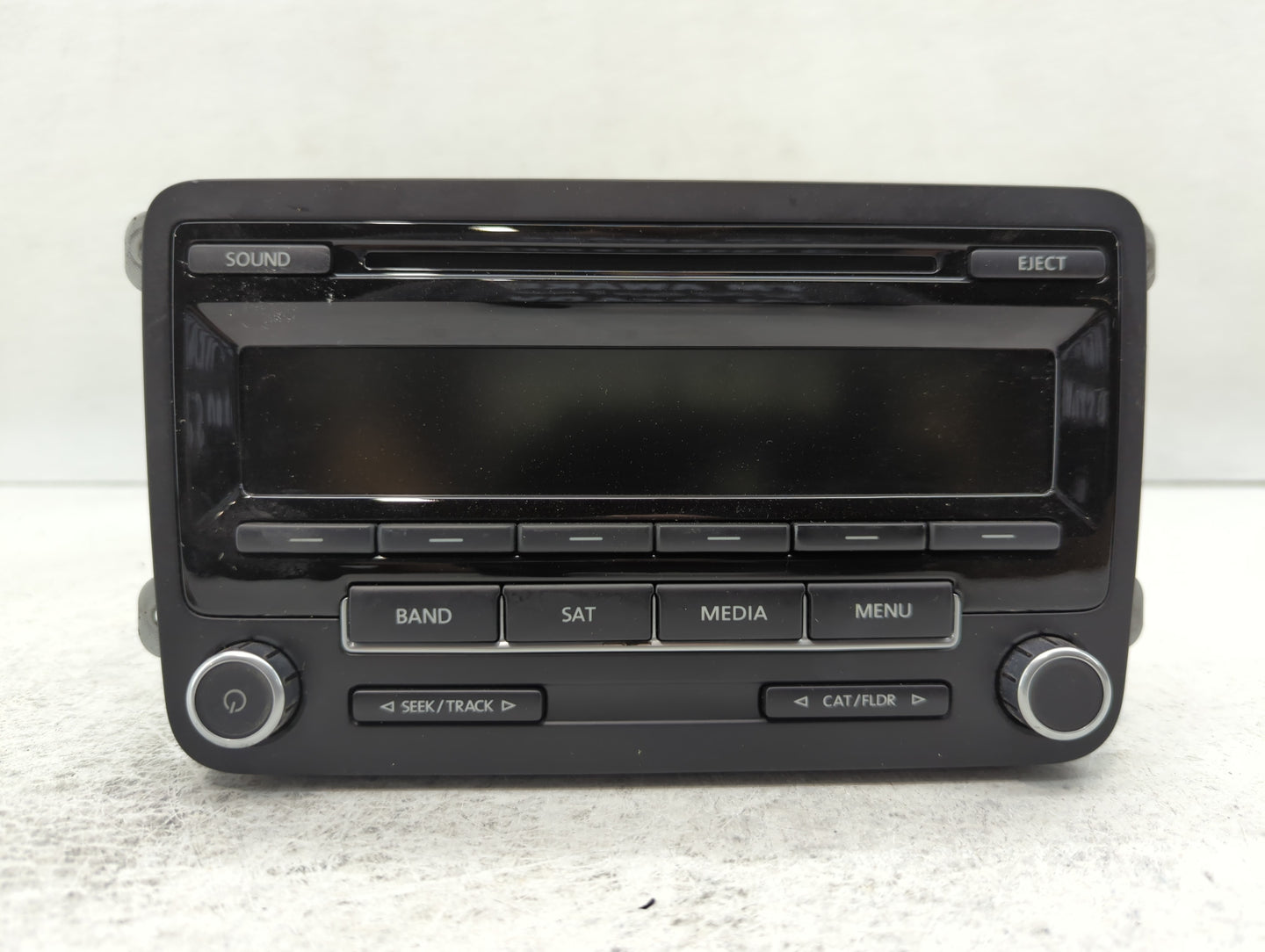 2014-2014 Volkswagen Jetta Am Fm Cd Player Radio Receiver - Oemusedautoparts1.com
