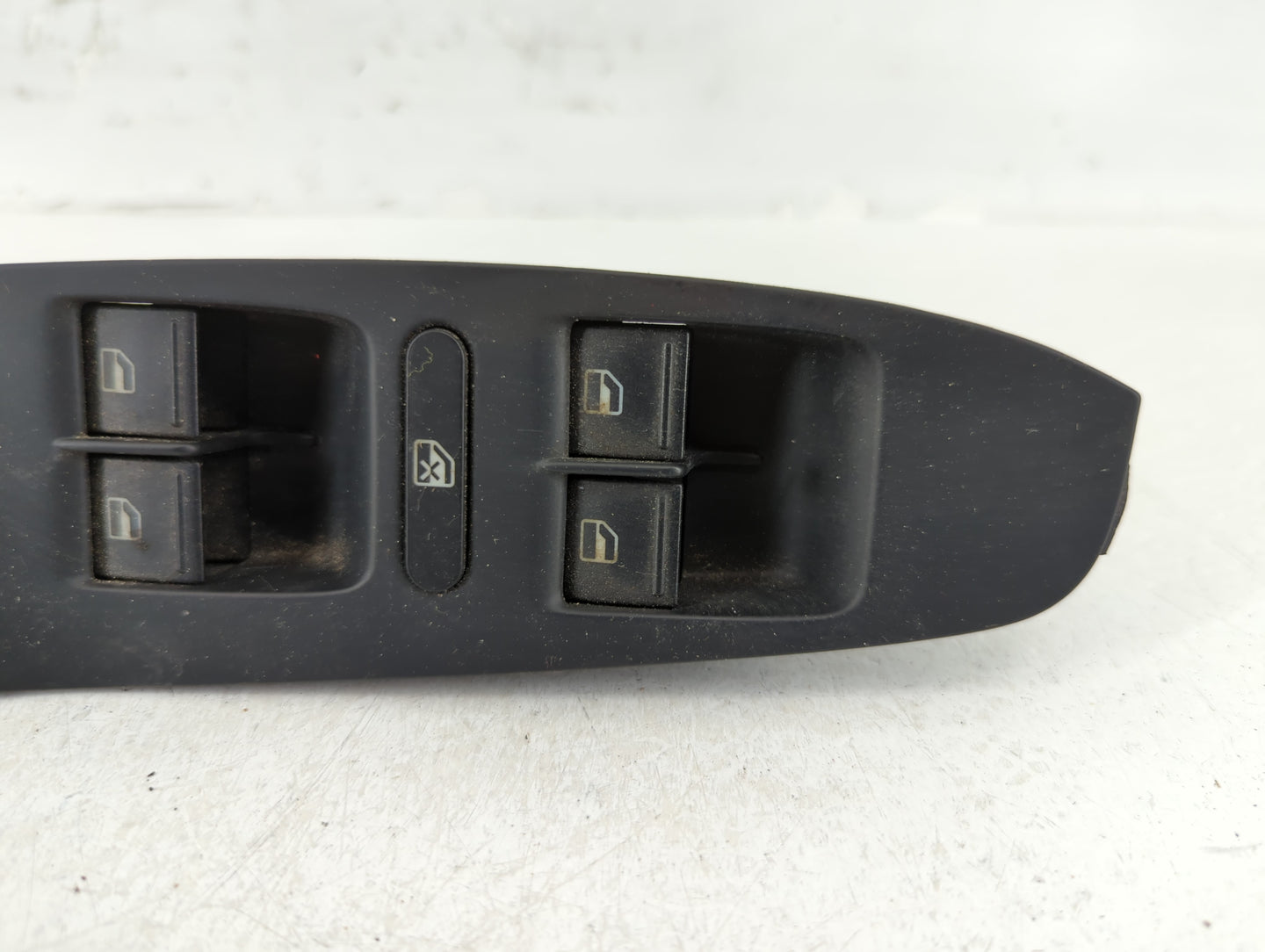 2011-2018 Volkswagen Jetta Master Power Window Switch Replacement Driver Side Left P/N:1K4 959 857 B Fits OEM Used Auto Part