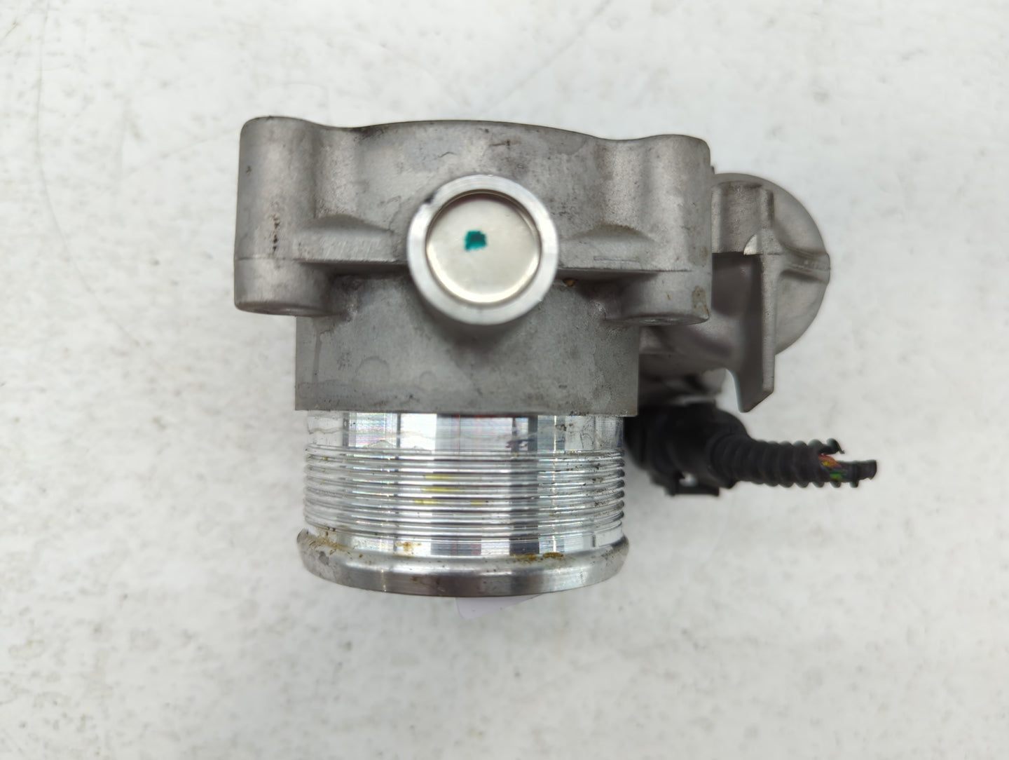 2014-2017 Volkswagen Jetta Throttle Body P/N:06K 133 062D Fits Fits 2014 2015 2016 2017 OEM Used Auto Parts - Oemusedautopar