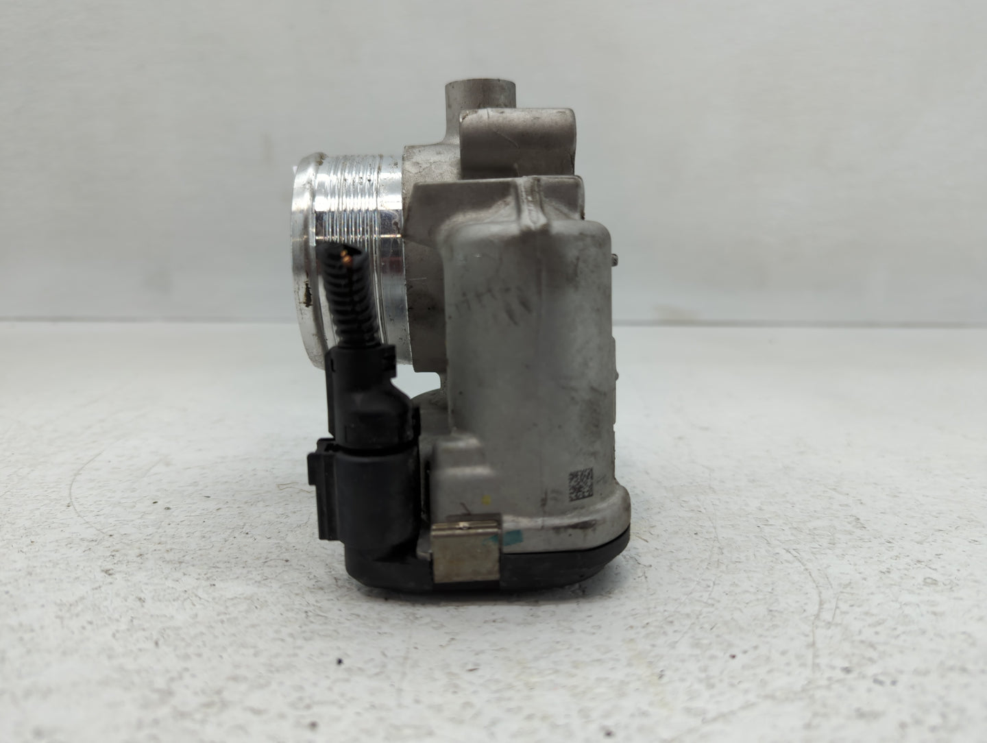 2014-2017 Volkswagen Jetta Throttle Body P/N:06K 133 062D Fits Fits 2014 2015 2016 2017 OEM Used Auto Parts - Oemusedautopar