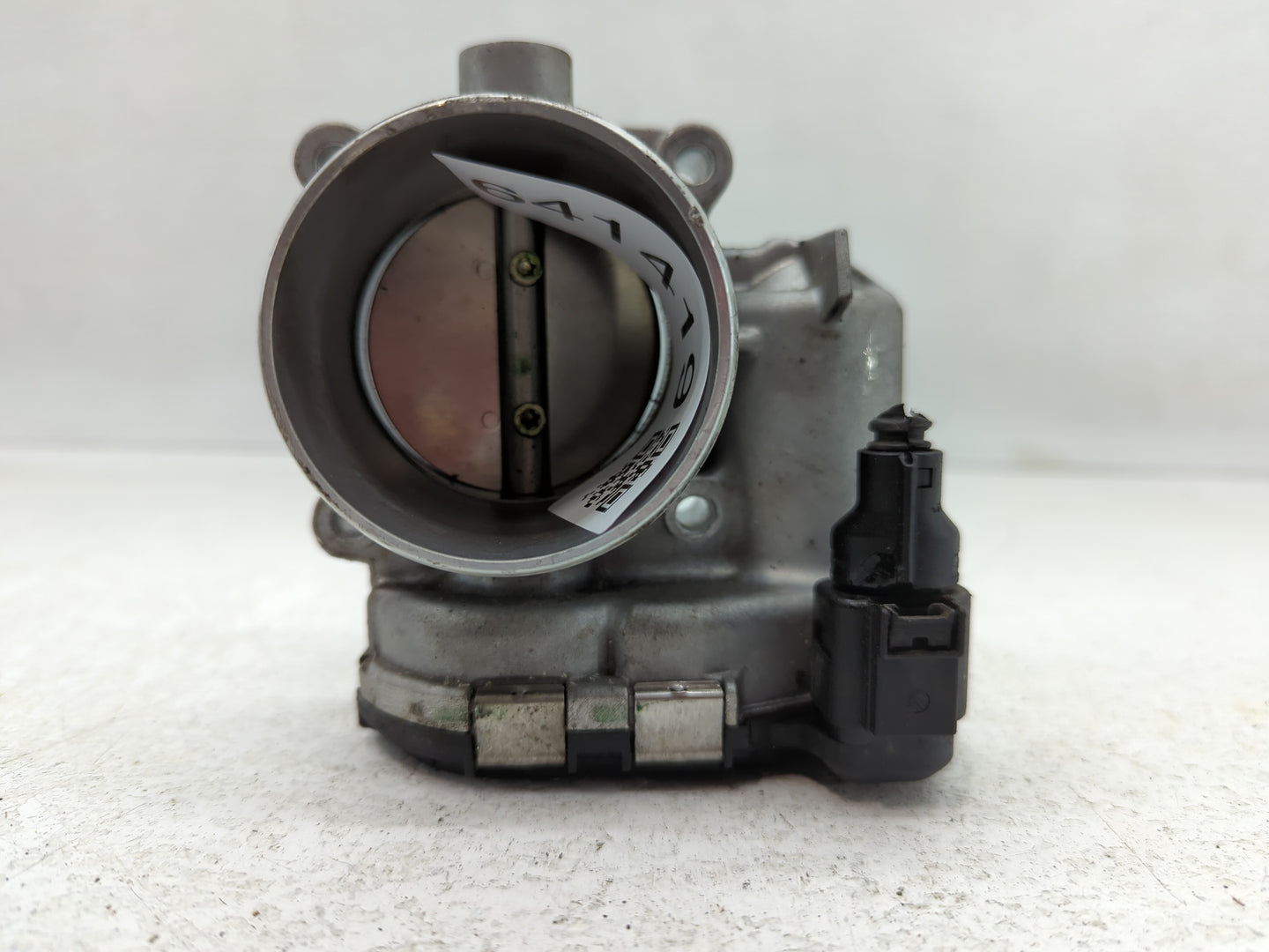 2014-2017 Volkswagen Jetta Throttle Body P/N:06K 133 062E Fits Fits 2014 2015 2016 2017 OEM Used Auto Parts - Oemusedautopar