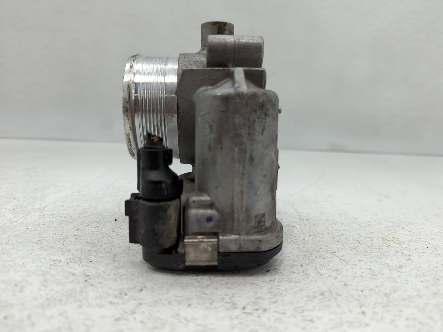 2014-2017 Volkswagen Jetta Throttle Body P/N:06K 133 062E Fits Fits 2014 2015 2016 2017 OEM Used Auto Parts - Oemusedautopar