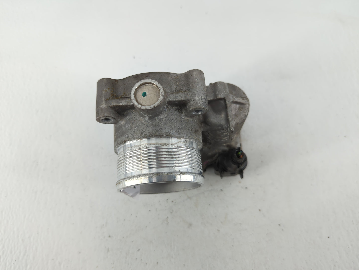 2014-2017 Volkswagen Jetta Throttle Body P/N:06K 133 062 D Fits Fits 2014 2015 2016 2017 OEM Used Auto Parts - Oemusedautopa