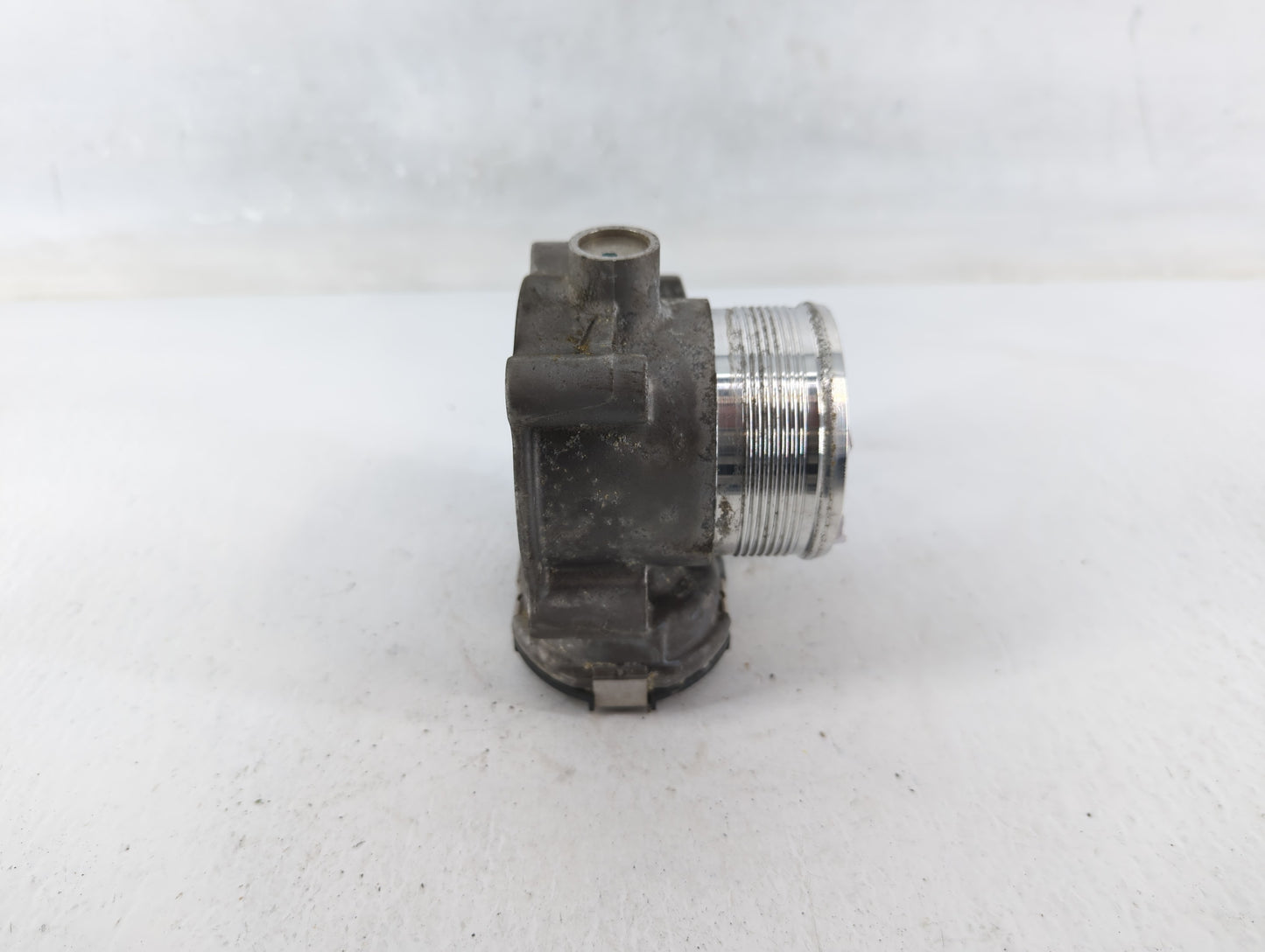 2014-2017 Volkswagen Jetta Throttle Body P/N:06K 133 062 D Fits Fits 2014 2015 2016 2017 OEM Used Auto Parts - Oemusedautopa