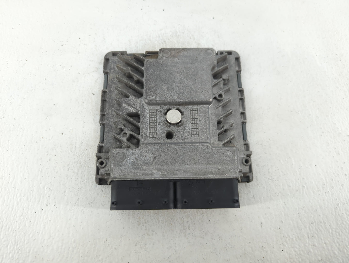 2014 Volkswagen Jetta PCM Engine Control Computer ECU ECM PCU OEM P/N:06K 906 907 425 Fits OEM Used Auto Parts - Oemusedauto
