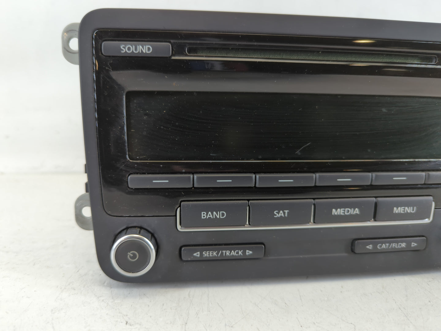 2014-2014 Volkswagen Jetta Am Fm Cd Player Radio Receiver - Oemusedautoparts1.com
