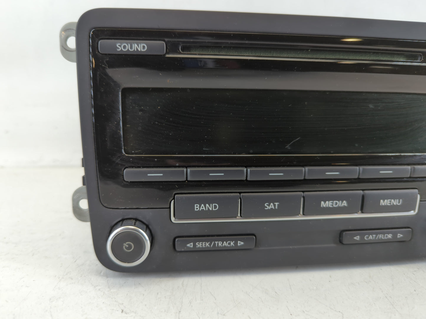 2014-2014 Volkswagen Jetta Am Fm Cd Player Radio Receiver - Oemusedautoparts1.com
