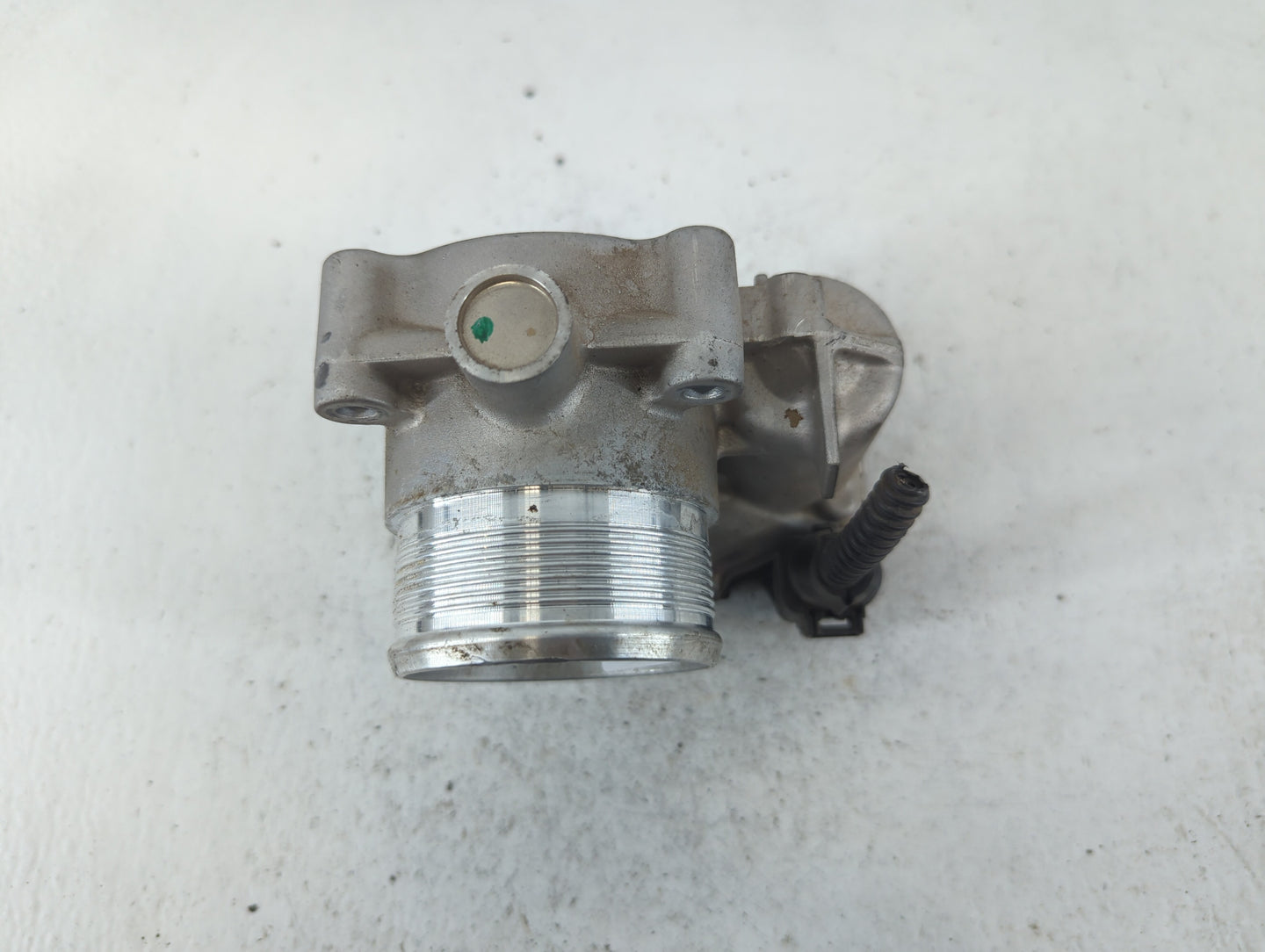 2014-2017 Volkswagen Jetta Throttle Body P/N:06K 133 062 D Fits Fits 2014 2015 2016 2017 OEM Used Auto Parts - Oemusedautopa